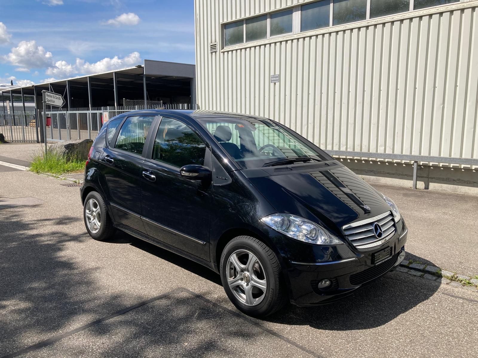 MERCEDES-BENZ A 170 Avantgarde-image-2