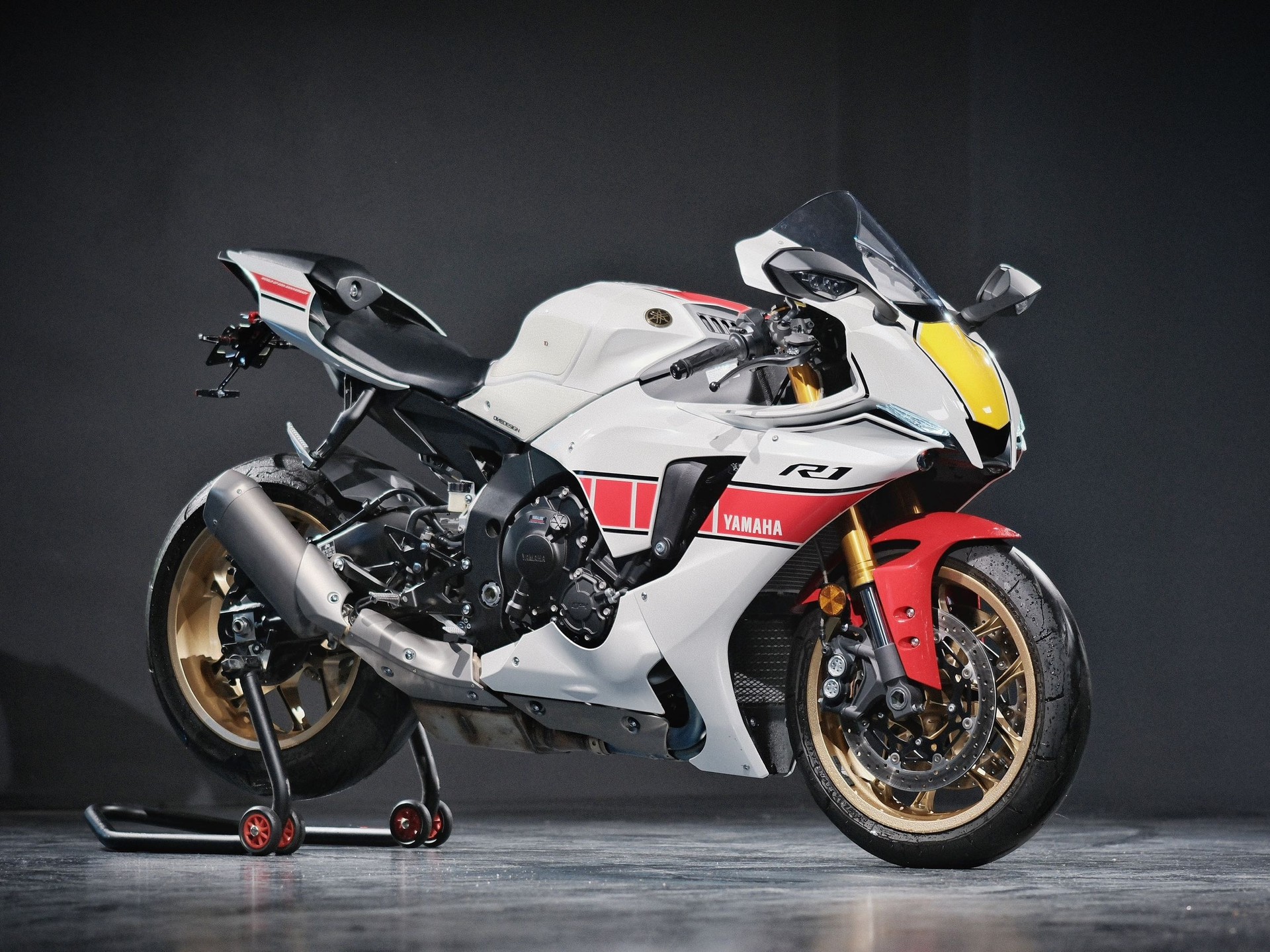YAMAHA YZF-R1 ABS-image-0