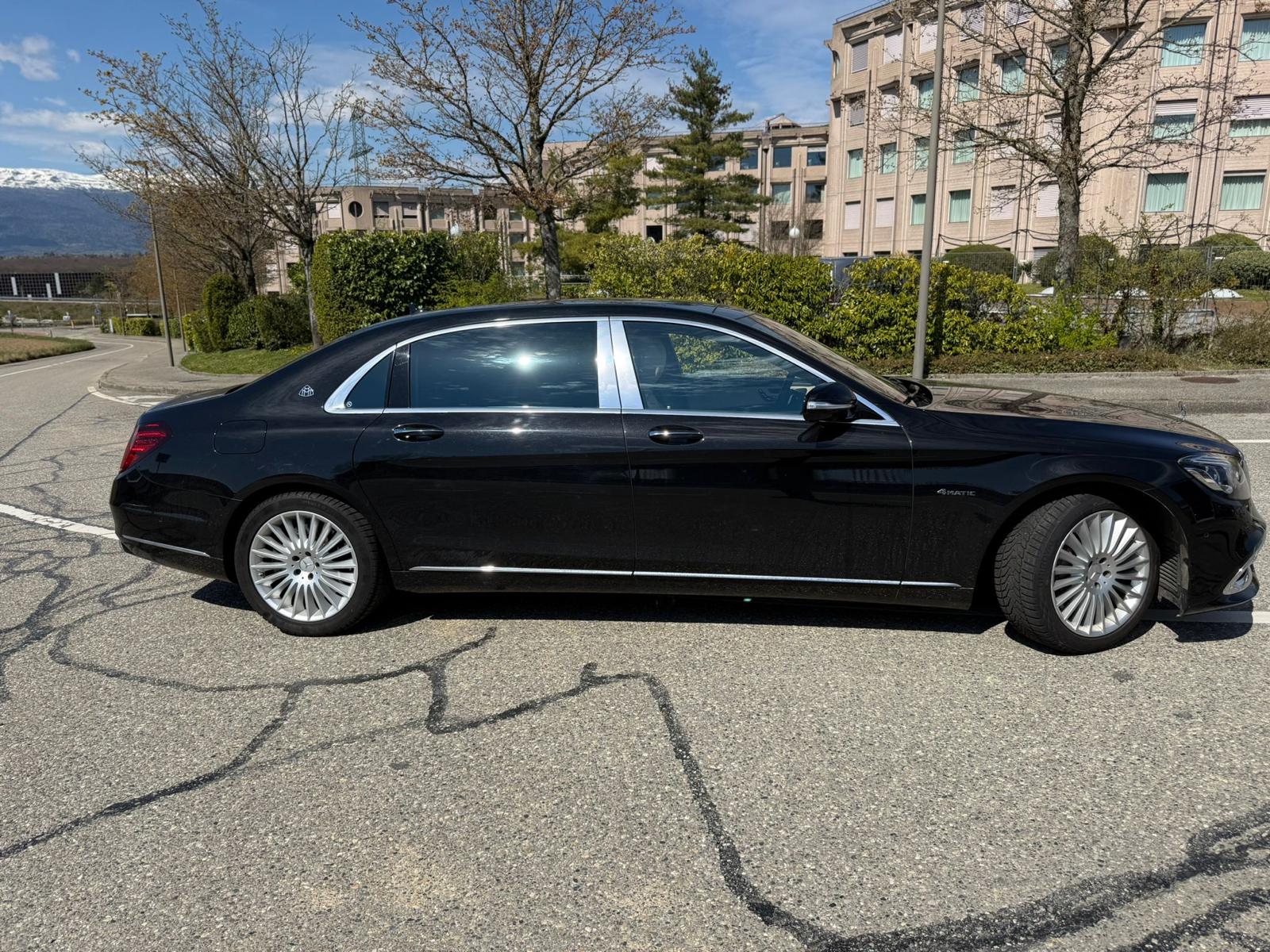 MERCEDES-BENZ S 560-showroom-element-2