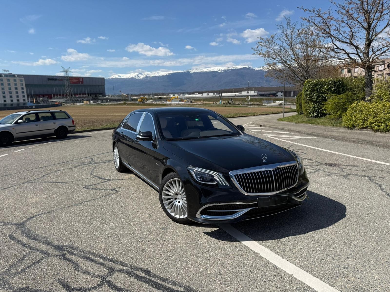 MERCEDES-BENZ S 560