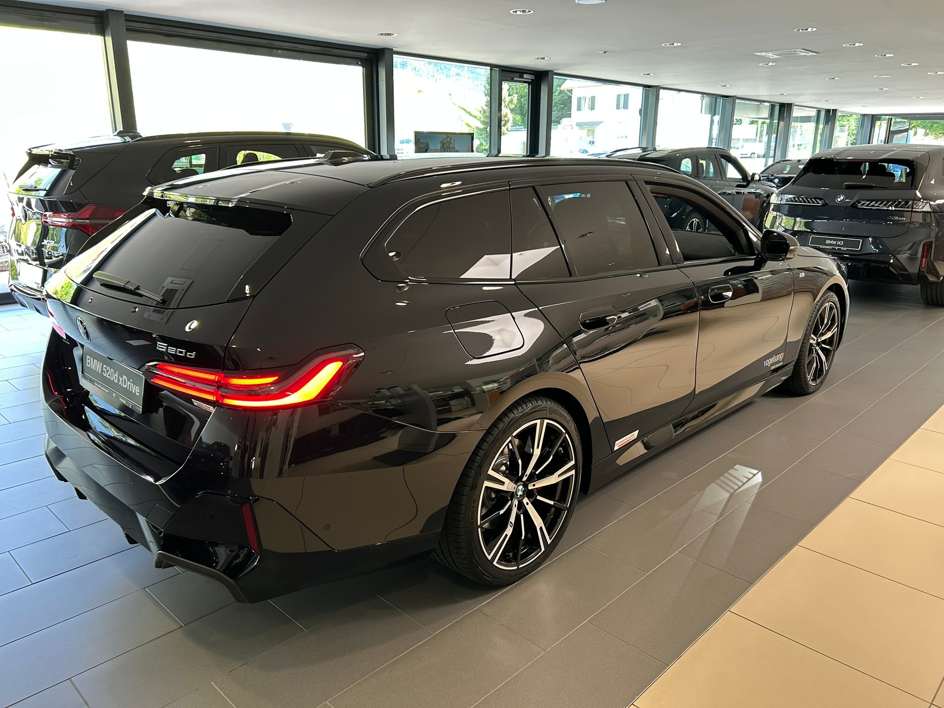 BMW 520d xDrive 48V Touring M Sport Pro Steptronic-image-6