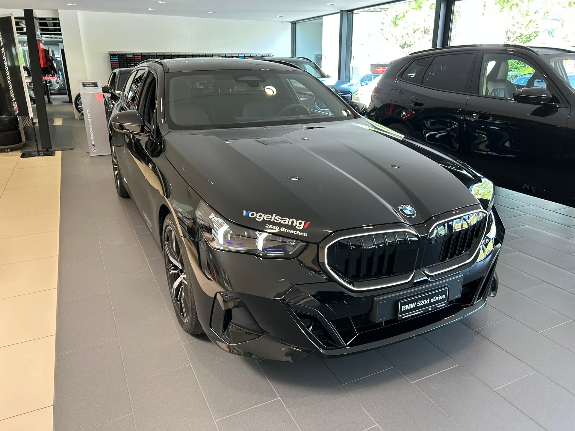 BMW 520d xDrive 48V Touring M Sport Pro Steptronic-image-5