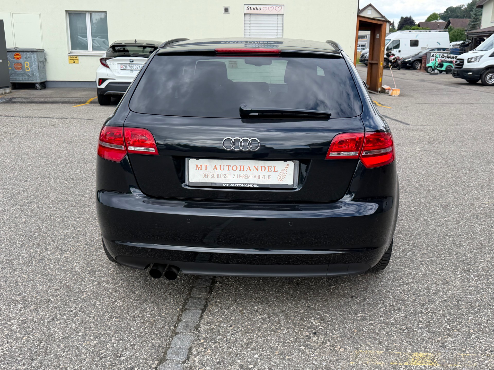 AUDI A3 Sportback 2.0 TDI Ambiente quattro-image-6