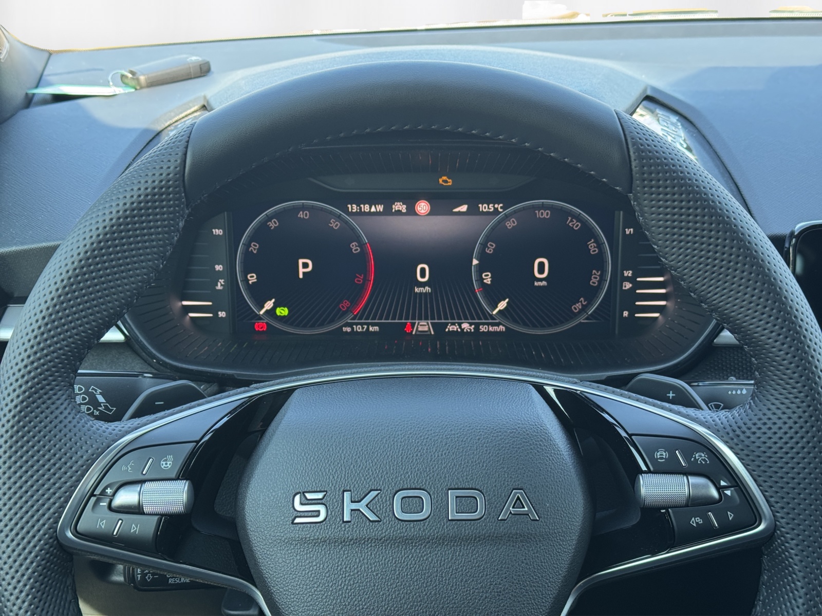 SKODA Fabia 1.0 TSI Dynamic DSG-image-7