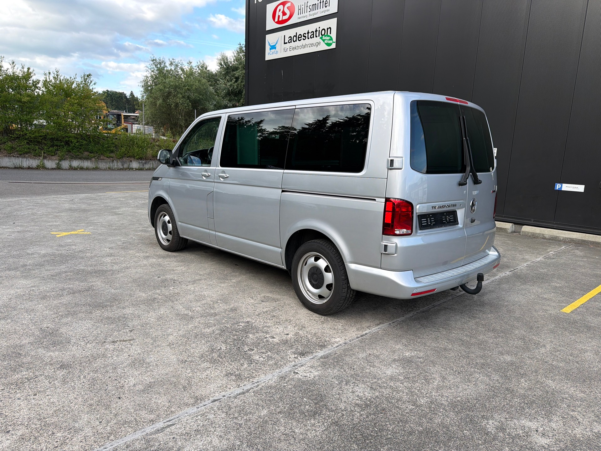 VW T6.1 2.0 Bi-TDI 4Motion DSG-image-2