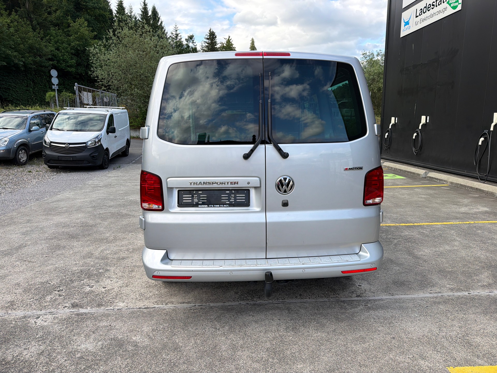 VW T6.1 2.0 Bi-TDI 4Motion DSG-image-3