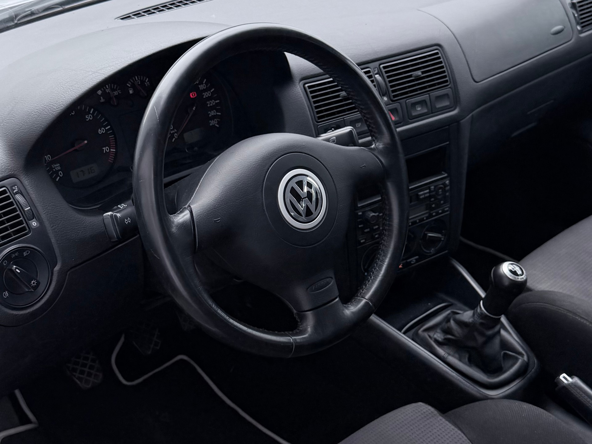 VW Golf 1.6 16V Comfortline-showroom-element-2