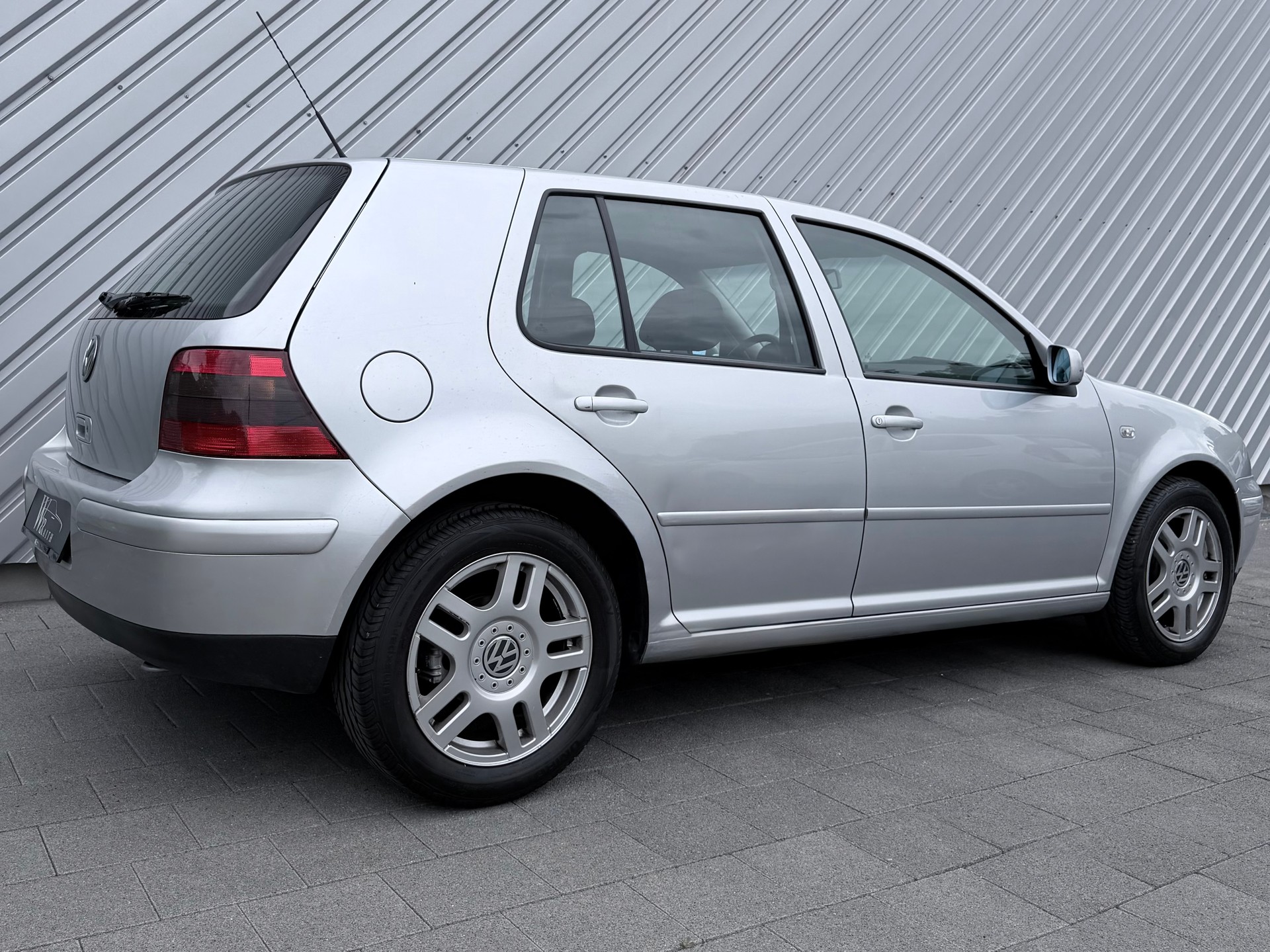 VW Golf 1.6 16V Comfortline-showroom-element-1