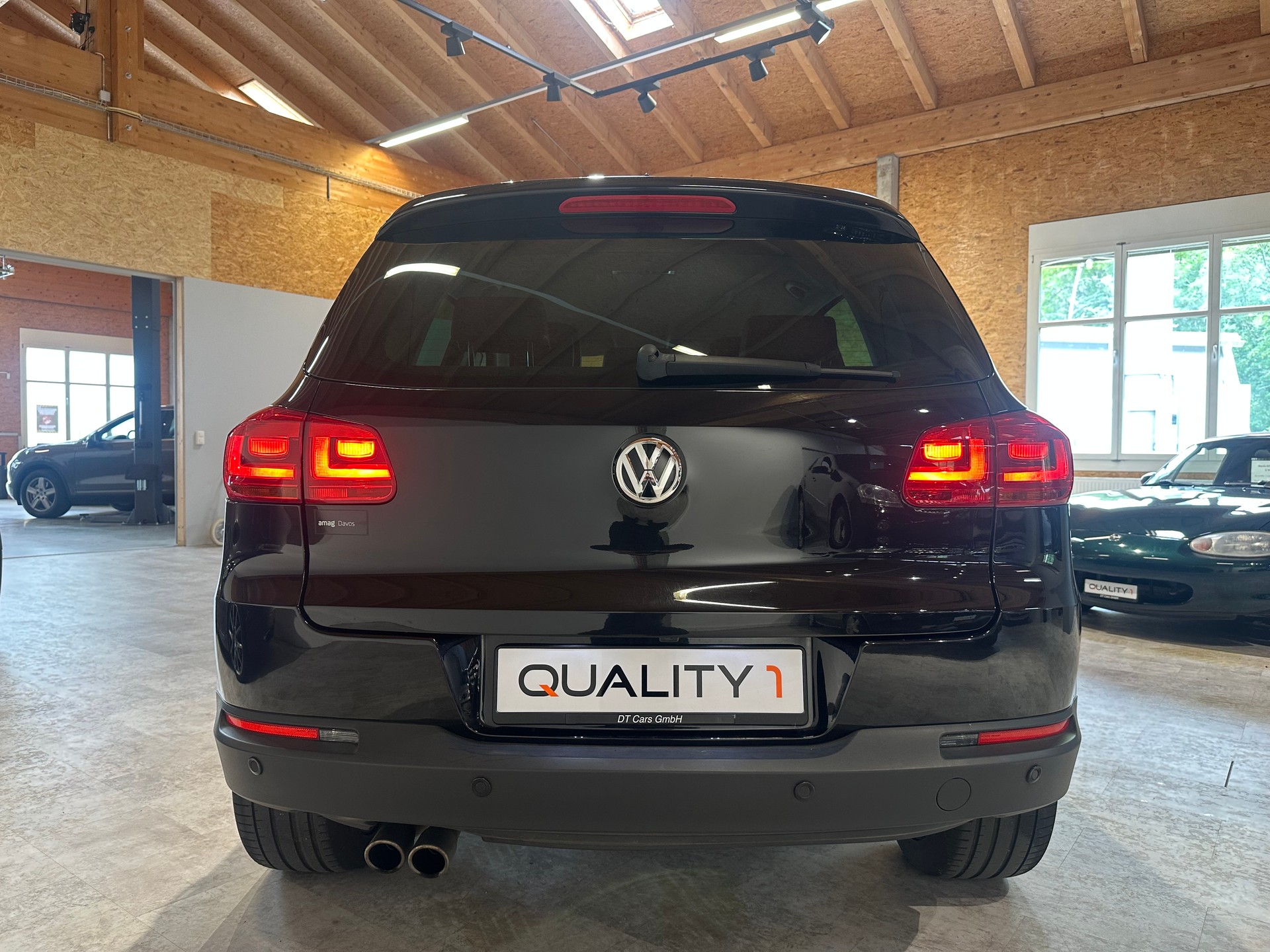 VW Tiguan 2.0 TDI BMT Design 4Motion DSG/Lückenlos VW-servicegepflegt/Äusserst gepflegter Zustand!-image-4