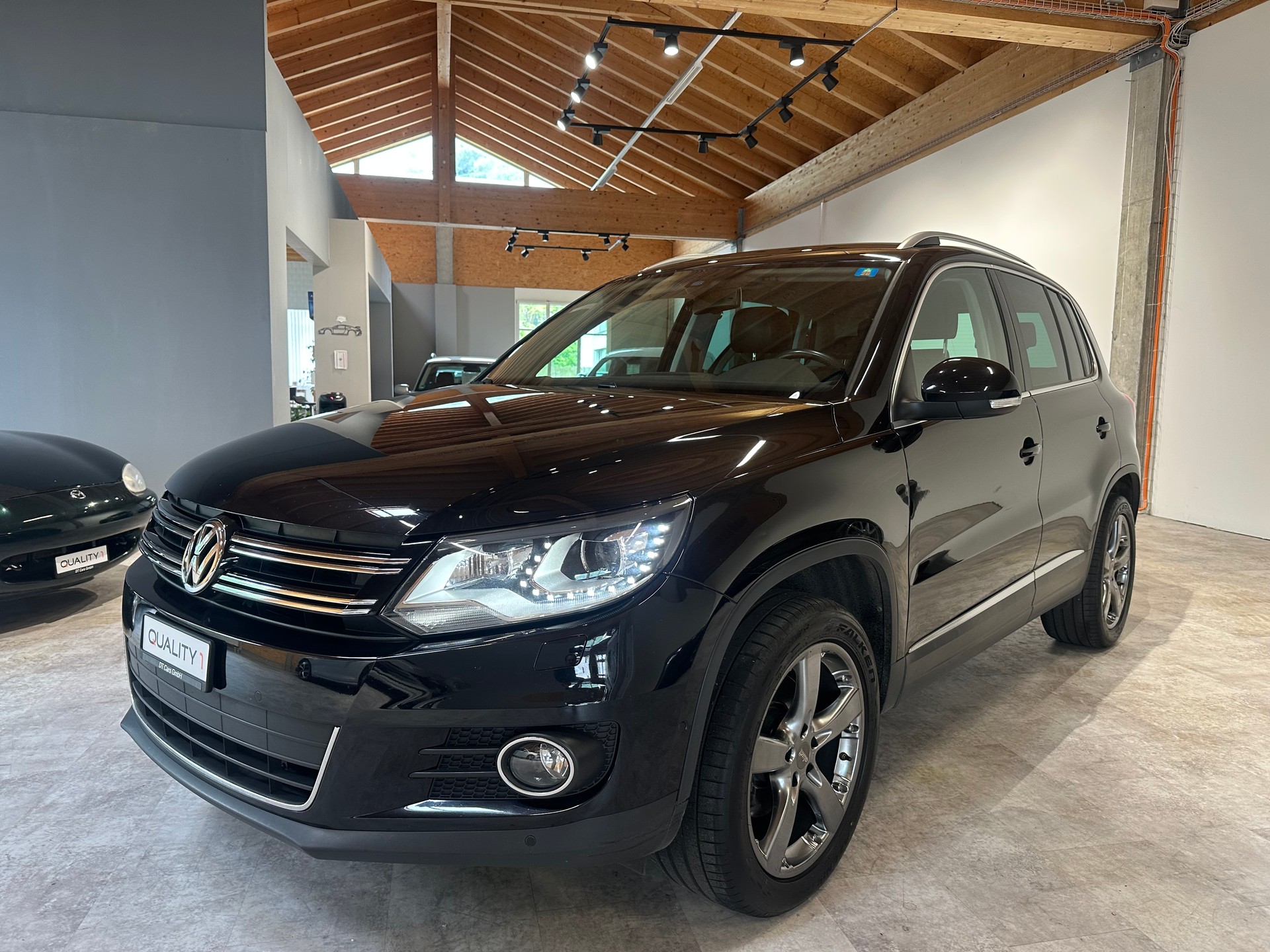 VW Tiguan 2.0 TDI BMT Design 4Motion DSG/Lückenlos VW-servicegepflegt/Äusserst gepflegter Zustand!