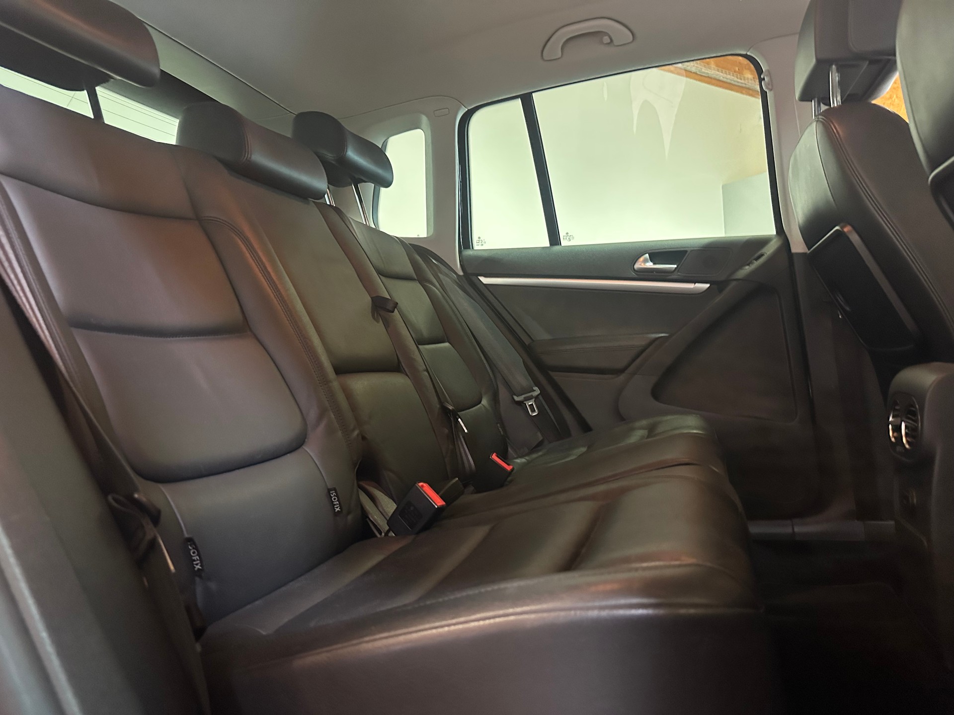VW Tiguan 2.0 TDI BMT Design 4Motion DSG/Lückenlos VW-servicegepflegt/Äusserst gepflegter Zustand!-image-22