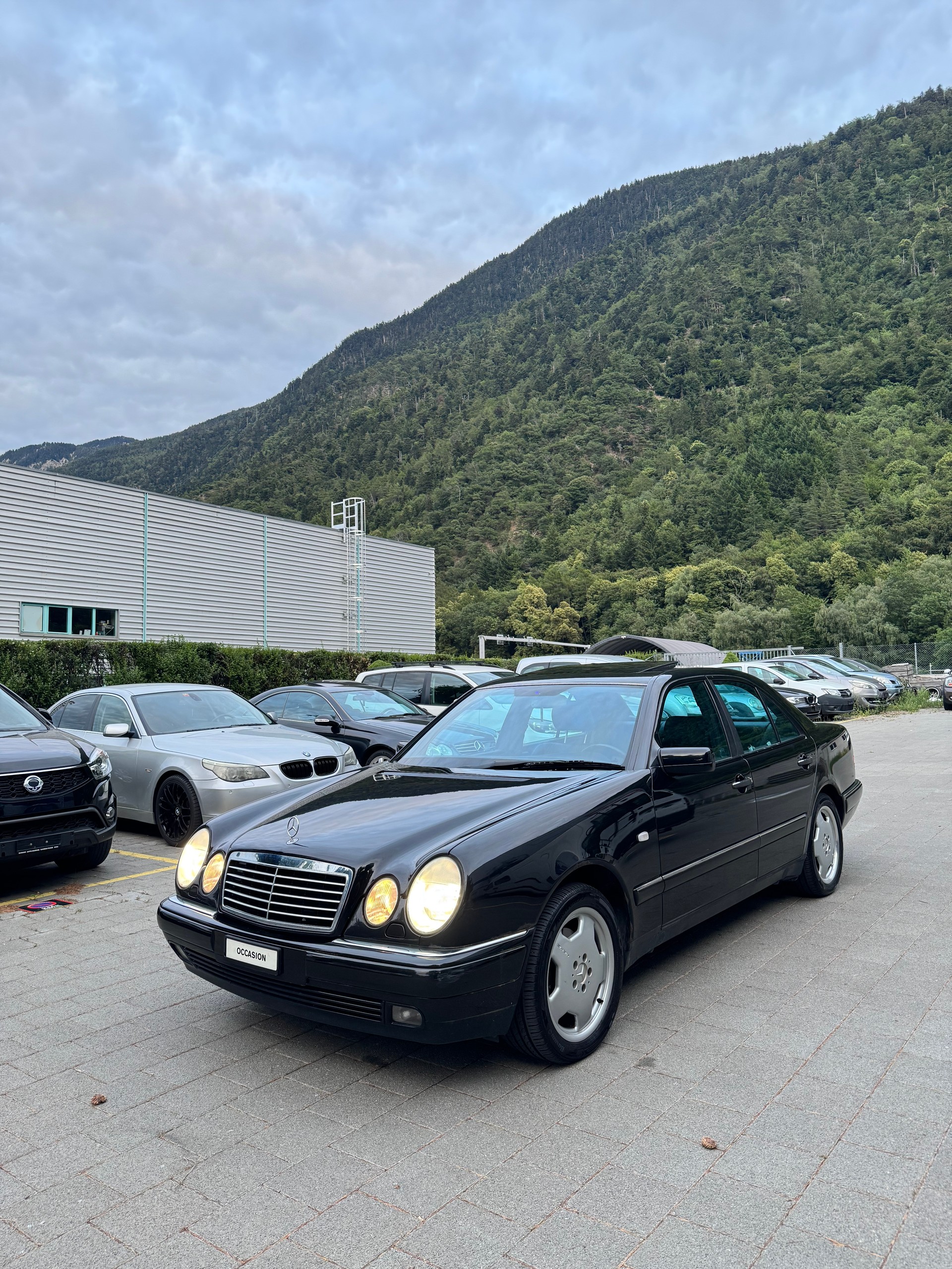 MERCEDES-BENZ E 320 Classic 4-Matic Automatic