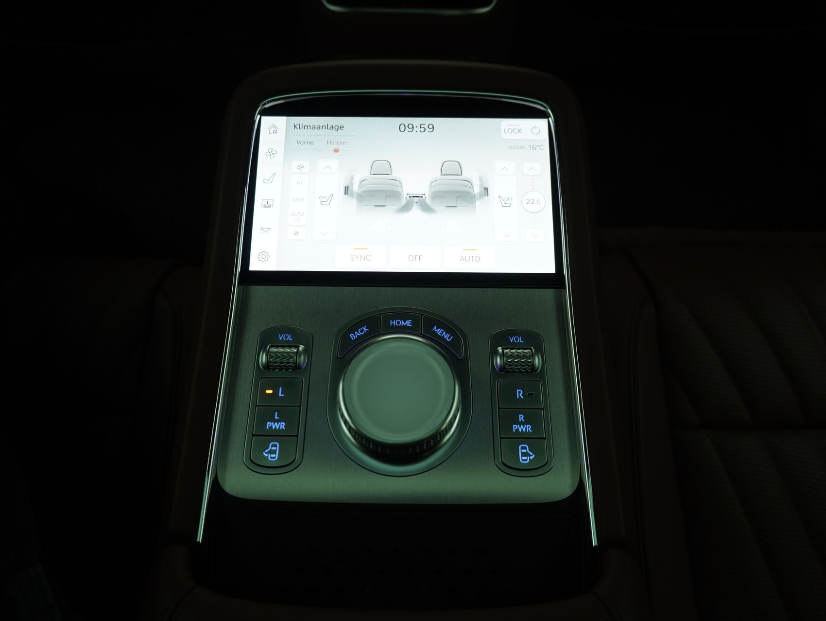 GENESIS G90 3.5T Luxury Plus AWD **Neuwertiger Vorführer**-image-13