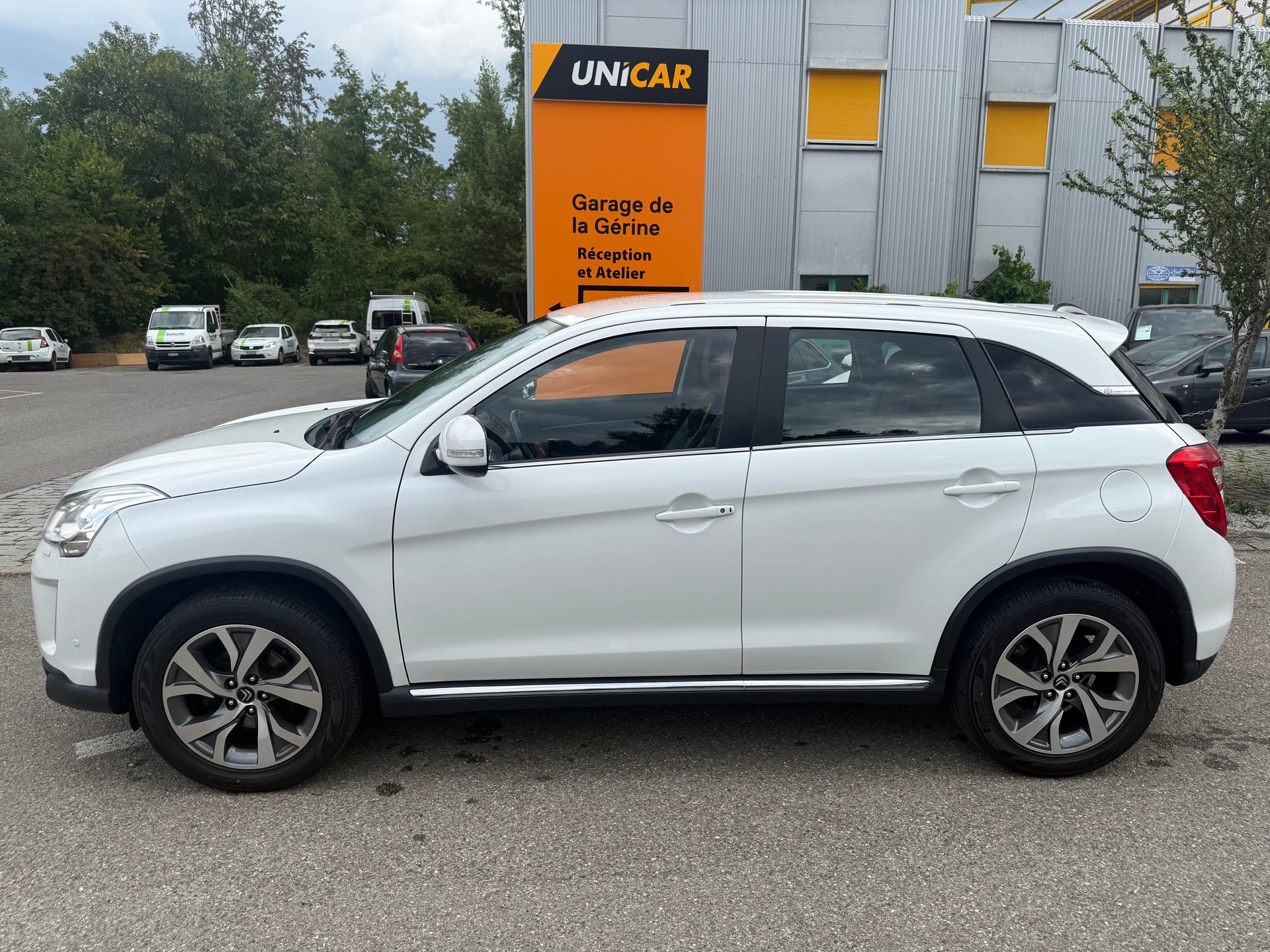 CITROEN C4 Aircross 1.6i Exclusive 2WD-image-2