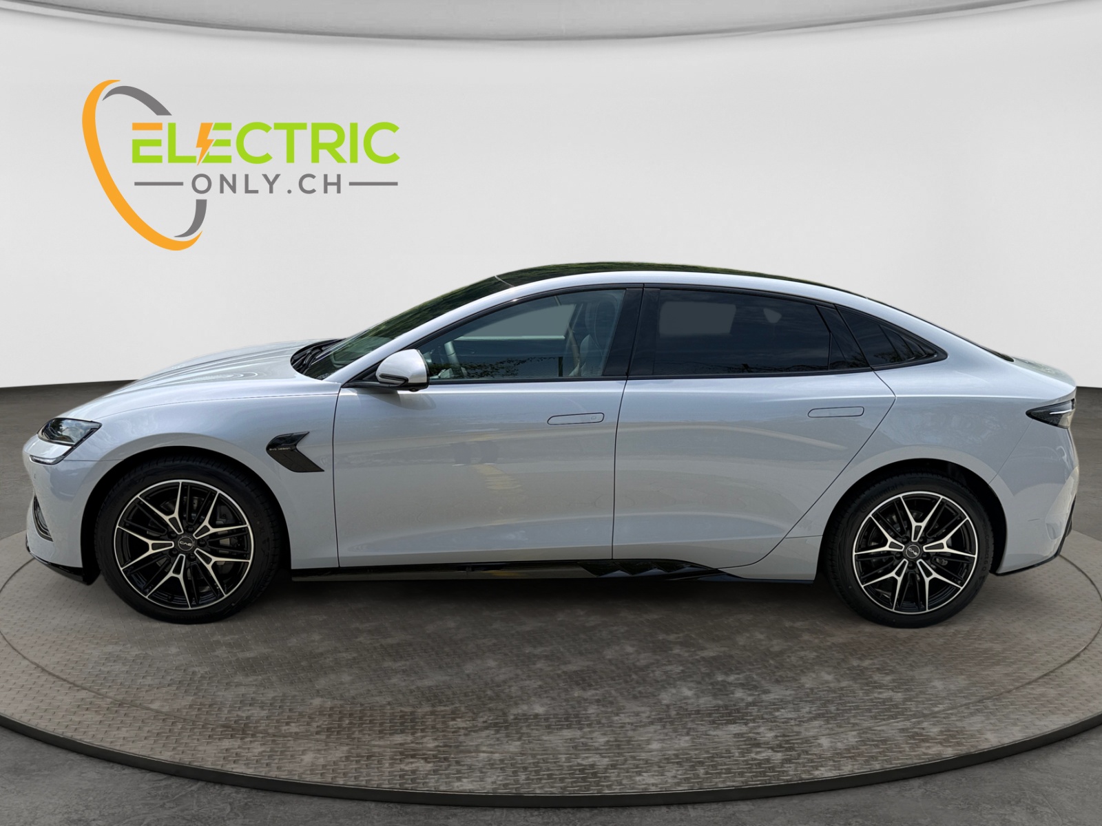 BYD Seal 82,2 kWh Excellence AWD-showroom-element-1