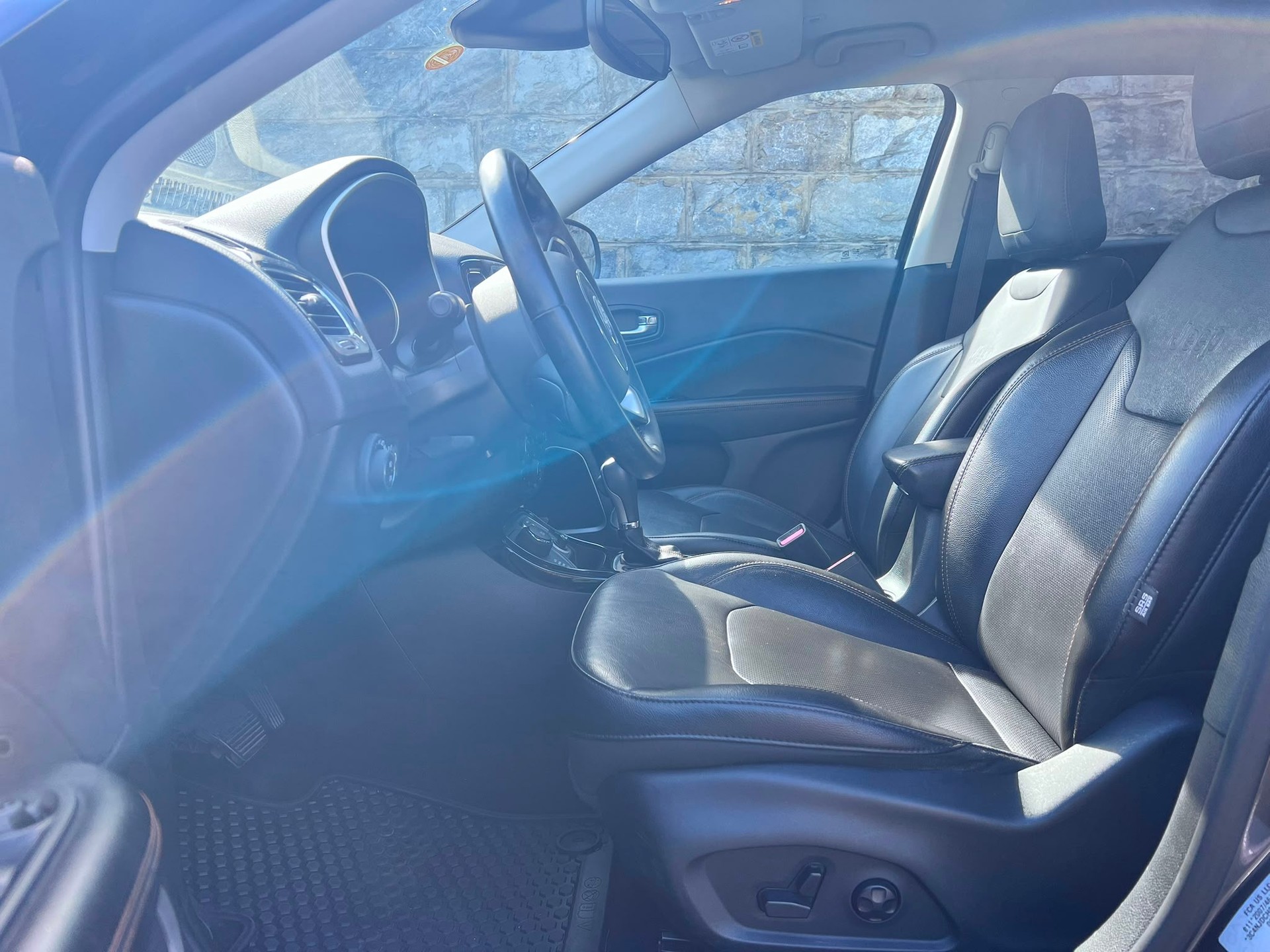 JEEP Compass 1.4 Turbo Limited AWD 9ATX-showroom-element-3