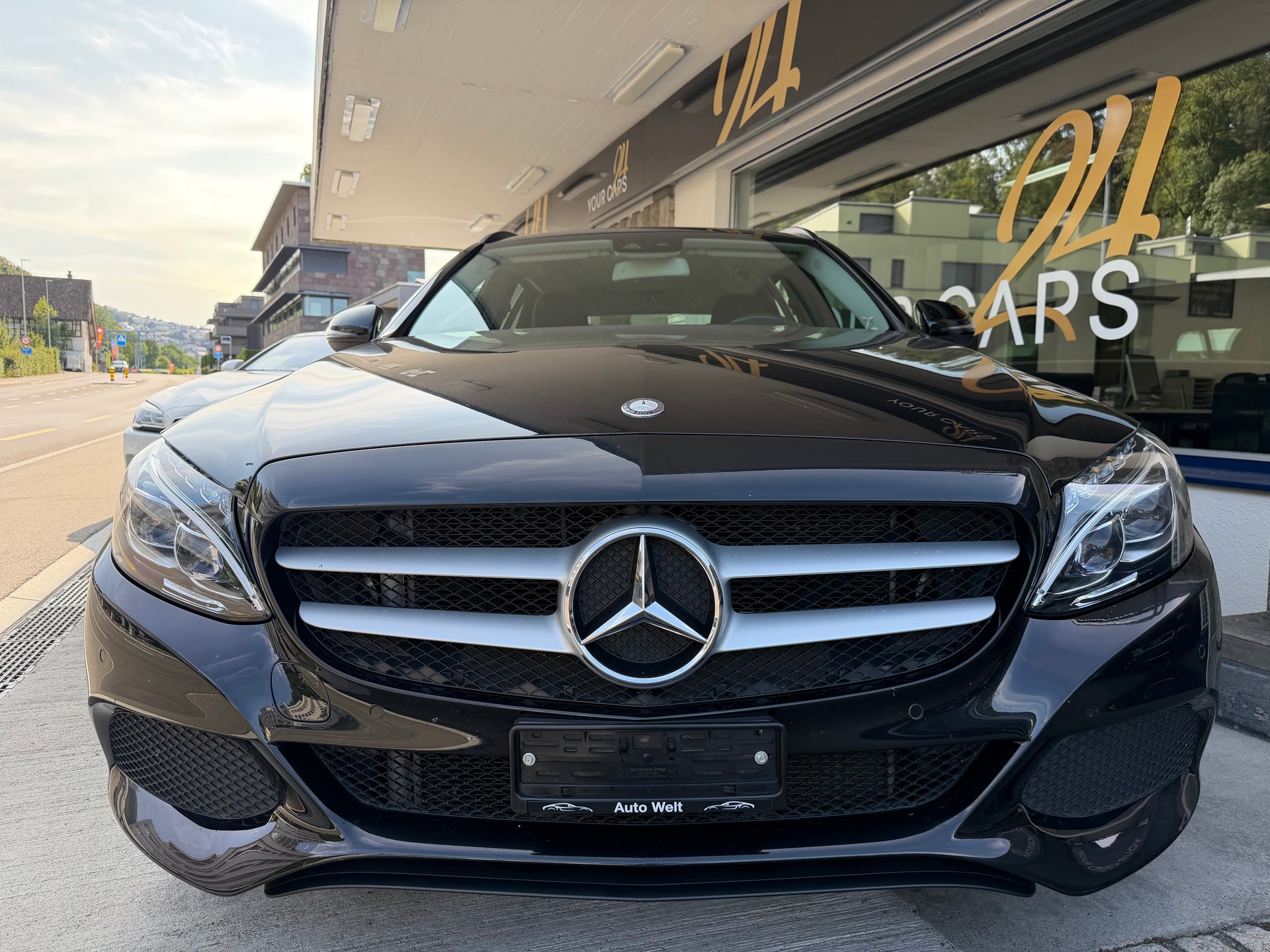 MERCEDES-BENZ C 250 d 4Matic 9G-Tronic-showroom-element-1