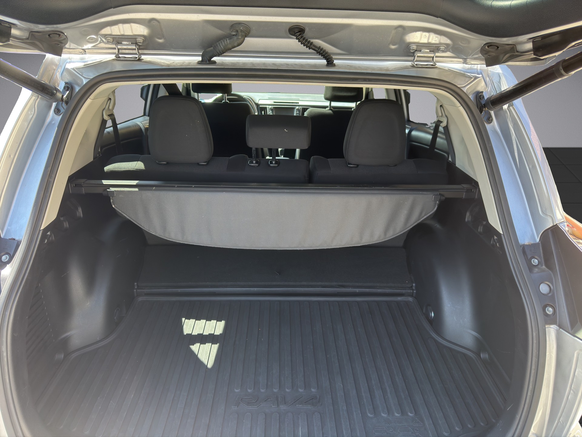 TOYOTA RAV-4 2.5 HSD 4X4-image-5