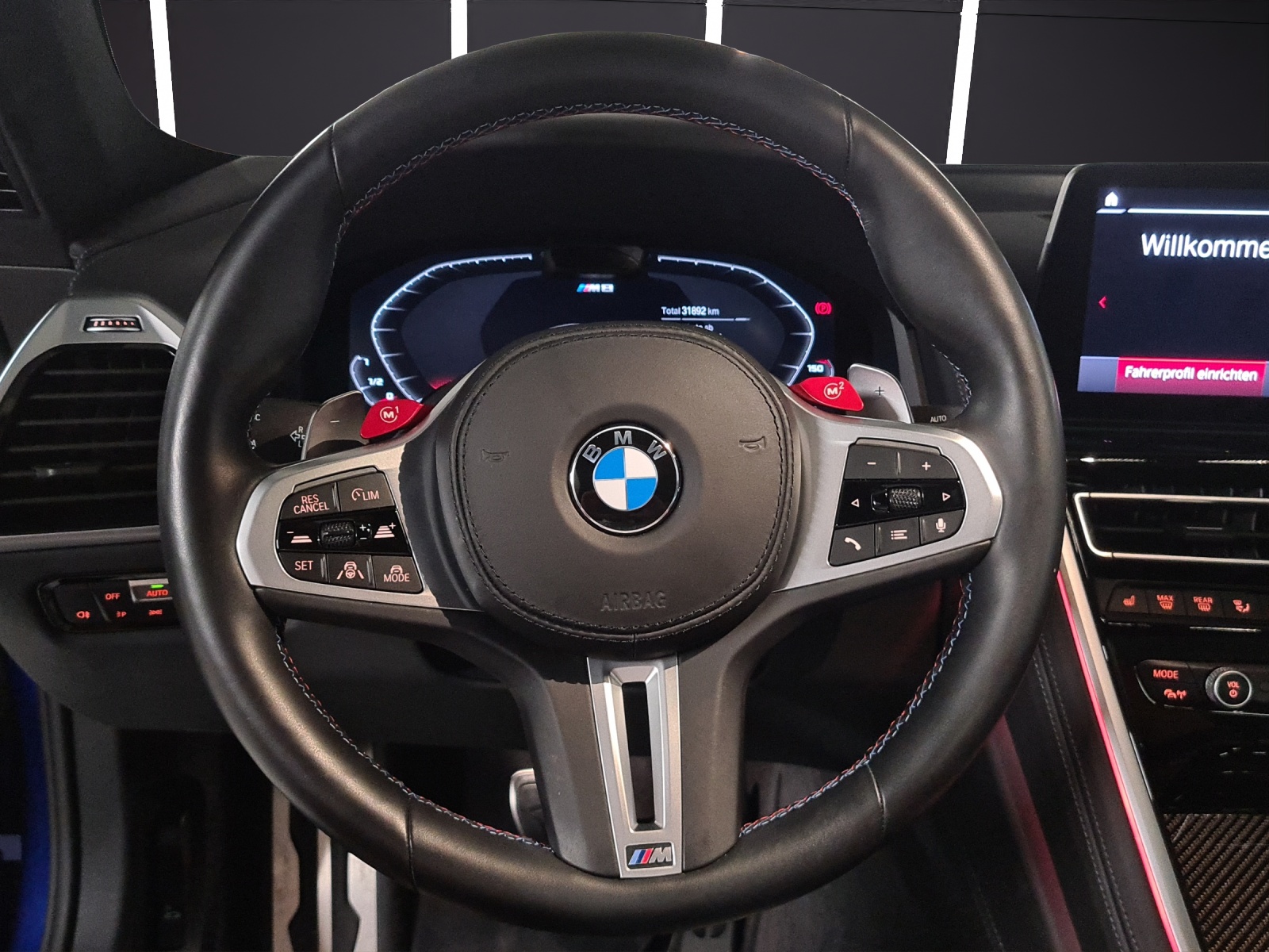 BMW M8 xDrive M Competition Steptronic 5 Jahre Garantie & Gratis Service BMW Schweiz-image-10
