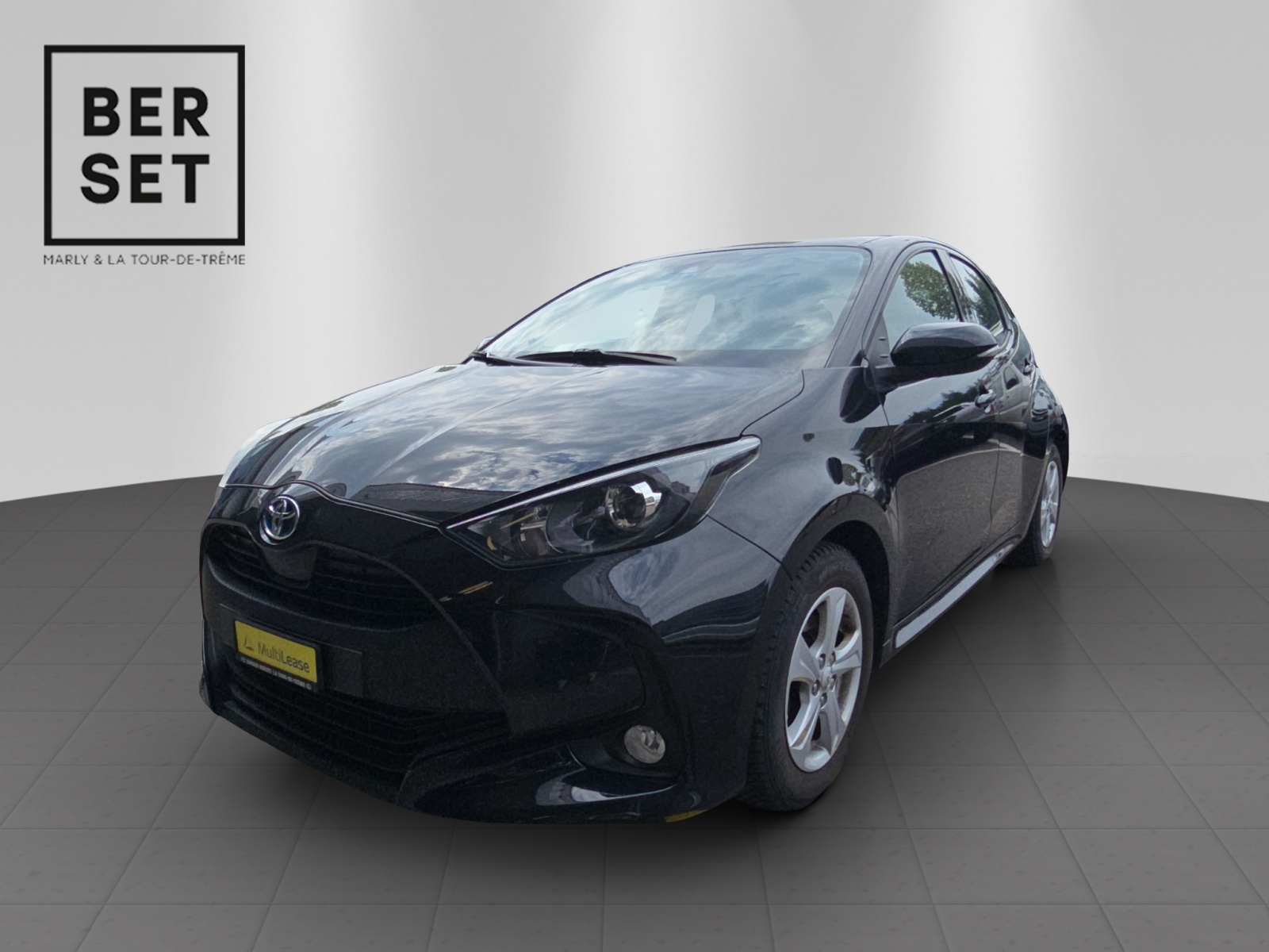 TOYOTA Yaris 1.5 VVT-i HSD Trend