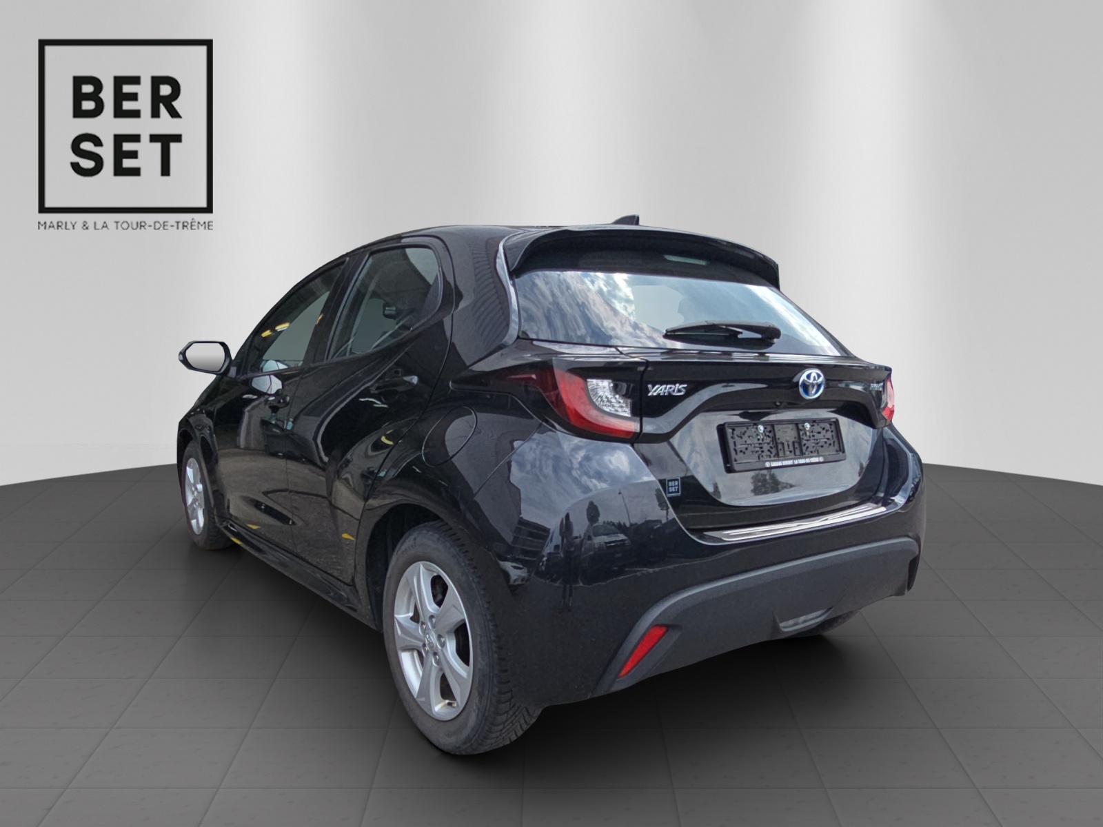 TOYOTA Yaris 1.5 VVT-i HSD Trend-showroom-element-2