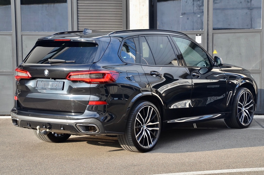 BMW X5 xDrive M50d Steptronic-showroom-element-3