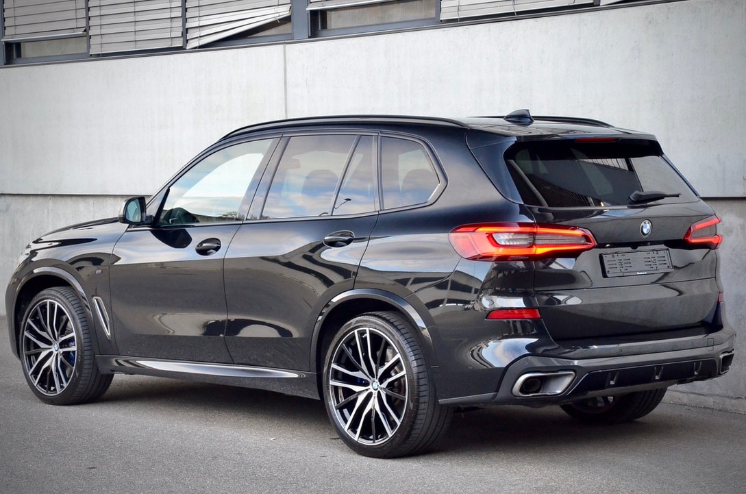 BMW X5 xDrive M50d Steptronic-image-4