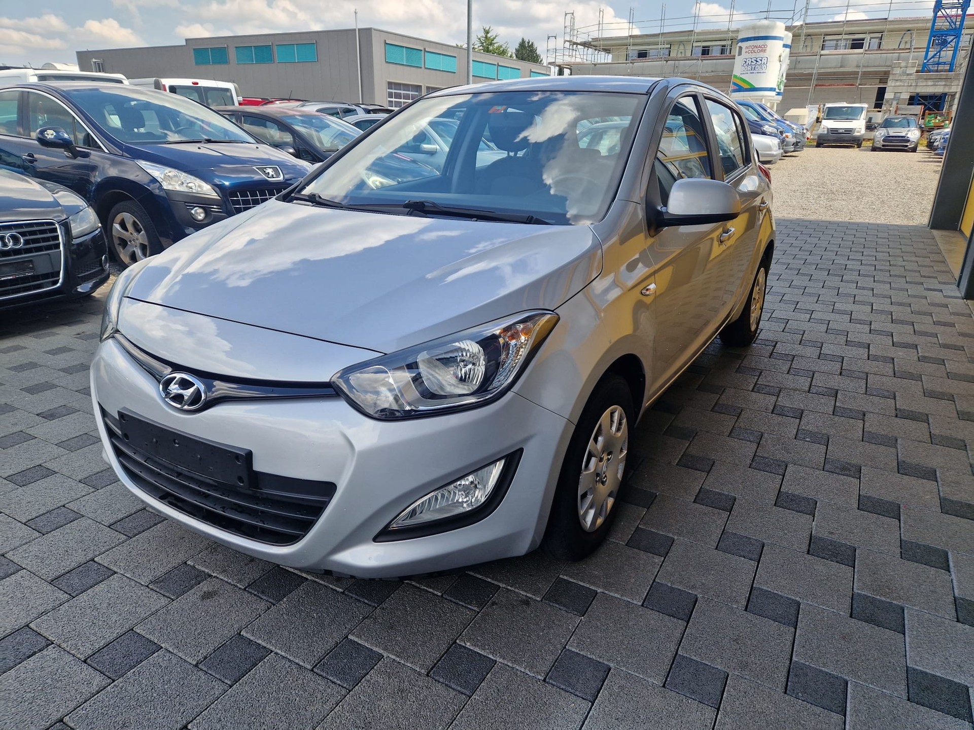 HYUNDAI i20 1.2 Comfort-image-3
