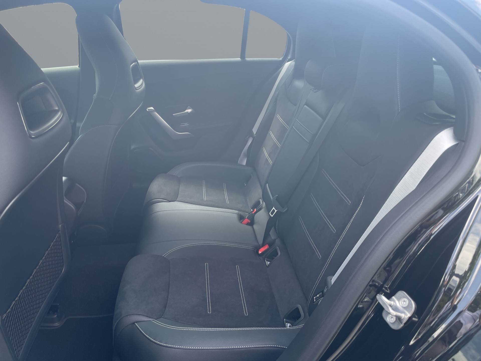 MERCEDES-BENZ A 200 Night Star 7G-DCT-image-10