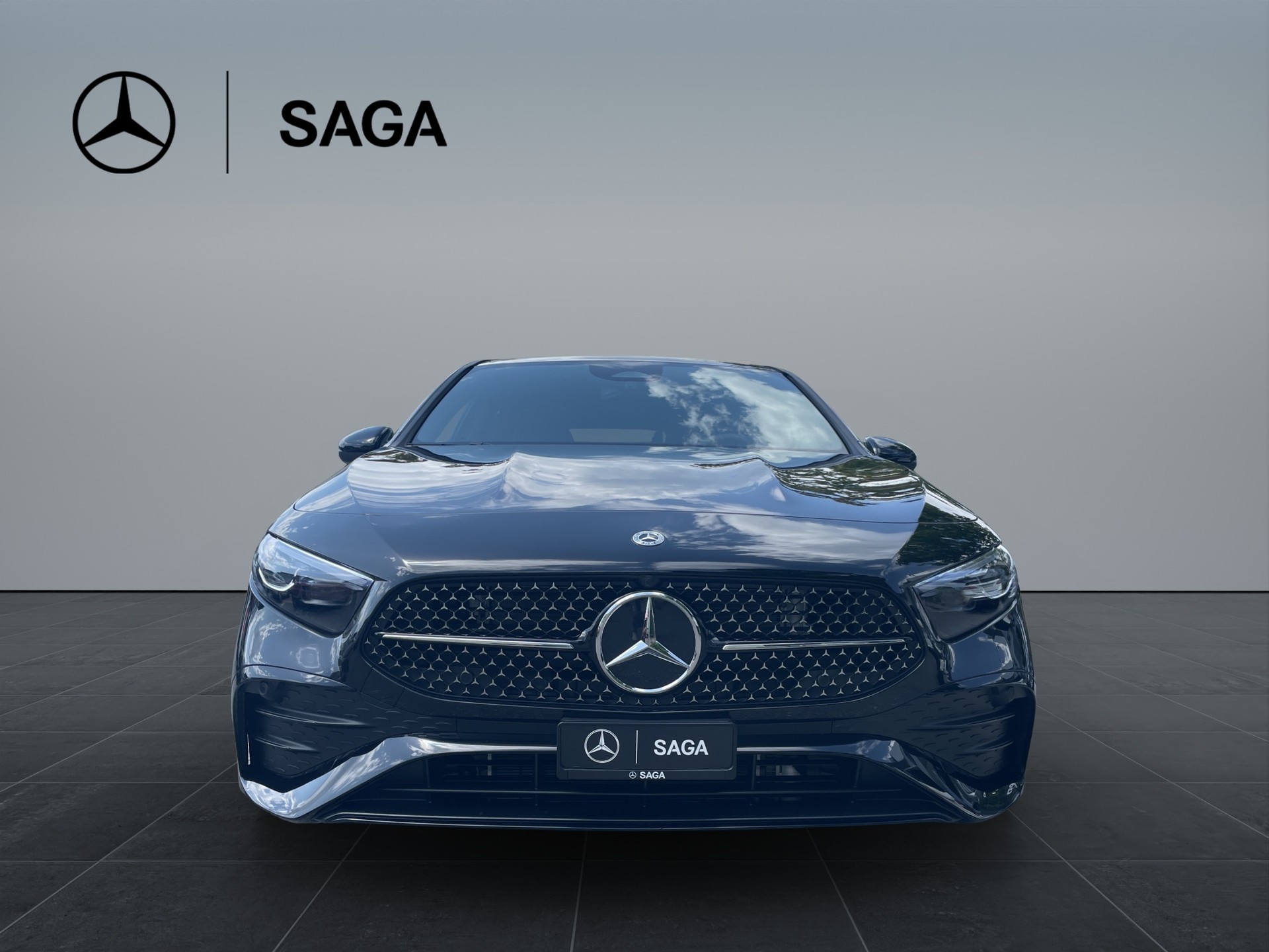 MERCEDES-BENZ A 200 Night Star 7G-DCT-showroom-element-1