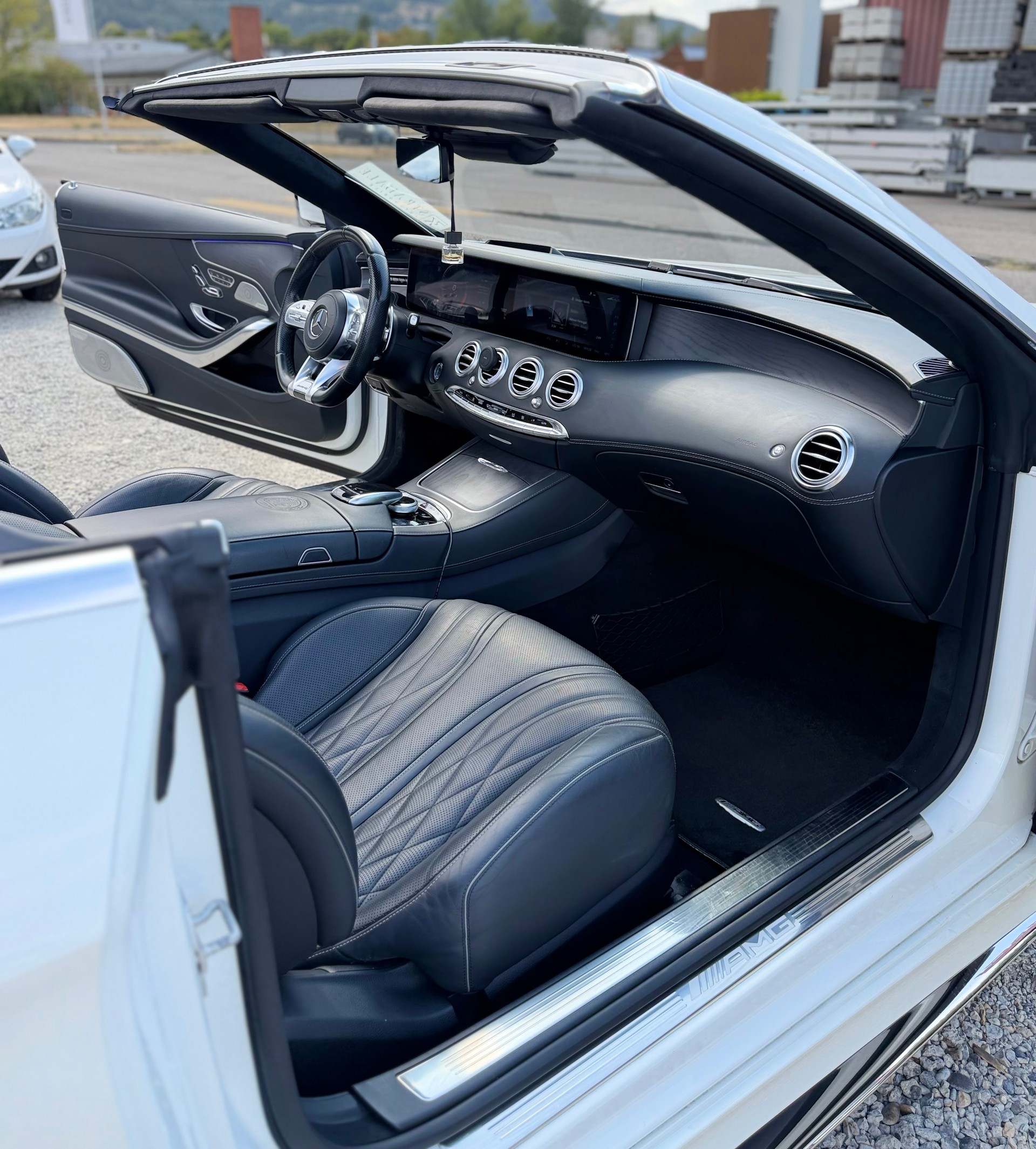 MERCEDES-BENZ S 63 AMG Cabriolet 4Matic Speedshift MCT **Facelift** **Designo diamantweiß ** Vollausstattung**-image-14