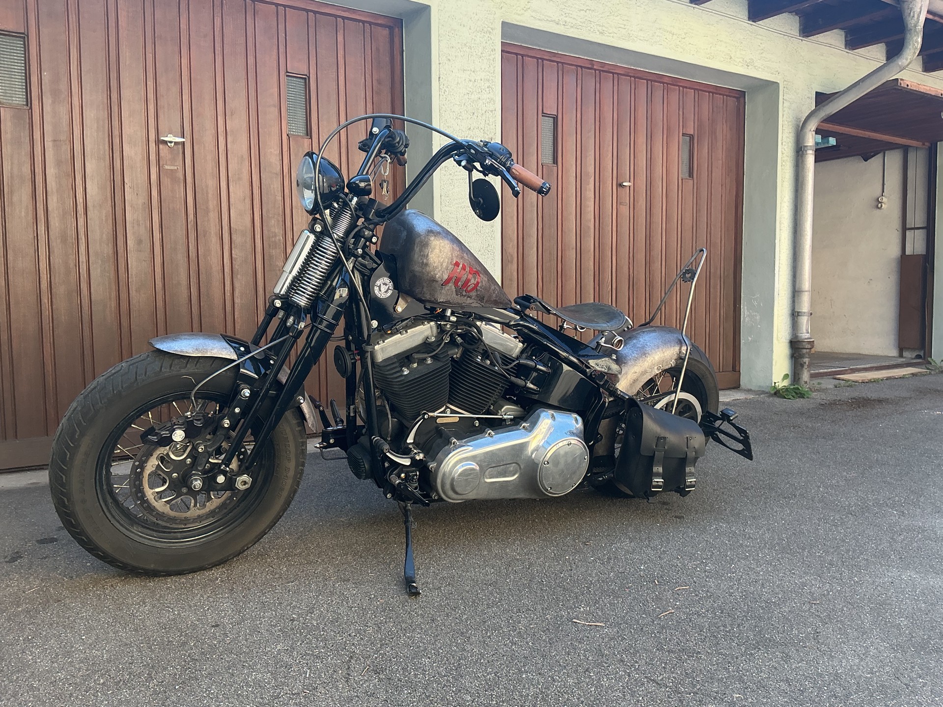 HARLEY-DAVIDSON FLSTSB Cross Bones-image-0