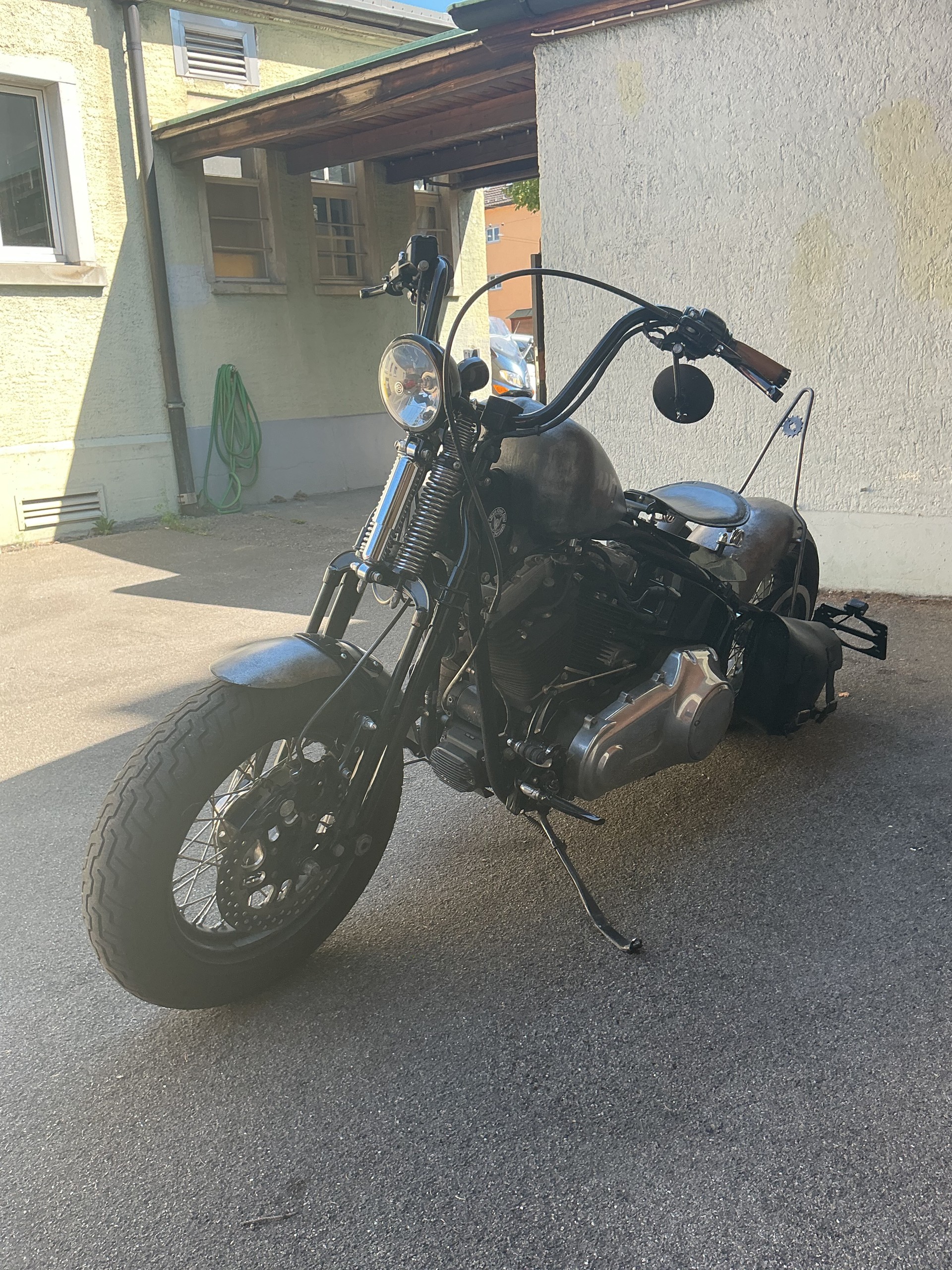 HARLEY-DAVIDSON FLSTSB Cross Bones-image-2