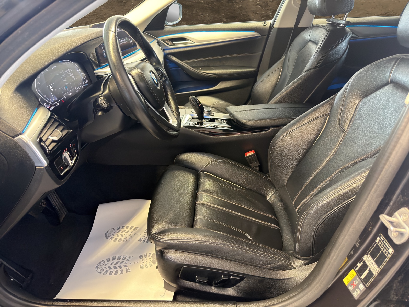 BMW 530e xDrive Touring Steptronic-image-11