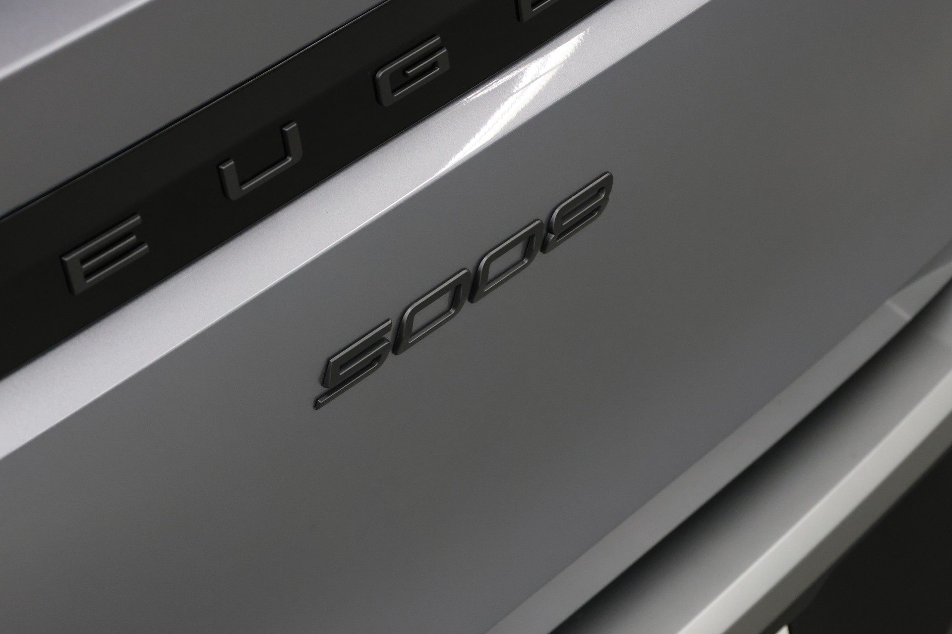 PEUGEOT 5008 1.2 Hybrid GT-image-13