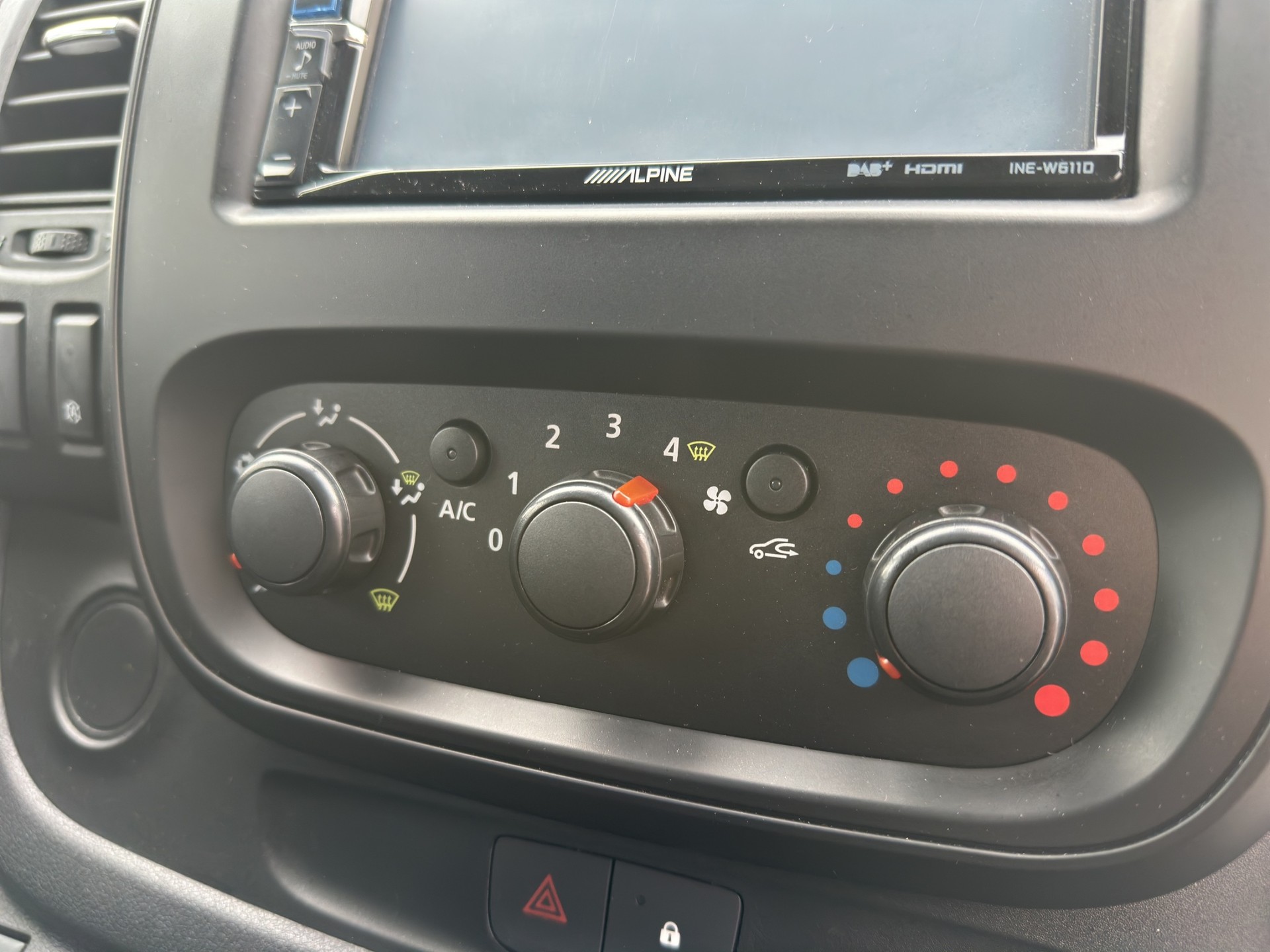 OPEL Vivaro 1.6 BiTurbo CDTI ecoFLEX 2.9t L2H1-image-13