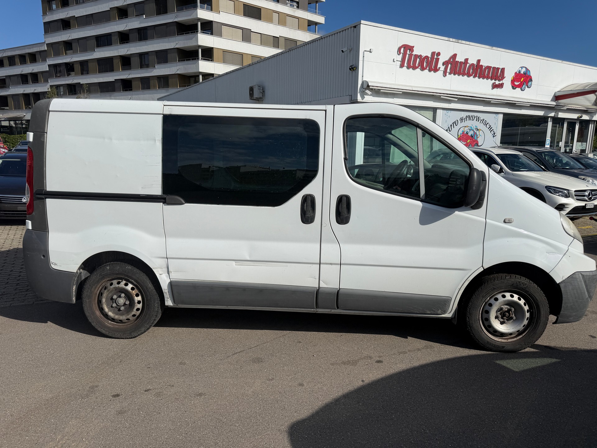 RENAULT Trafic 2.0 dCi 90 2.7t L1H1-showroom-element-3