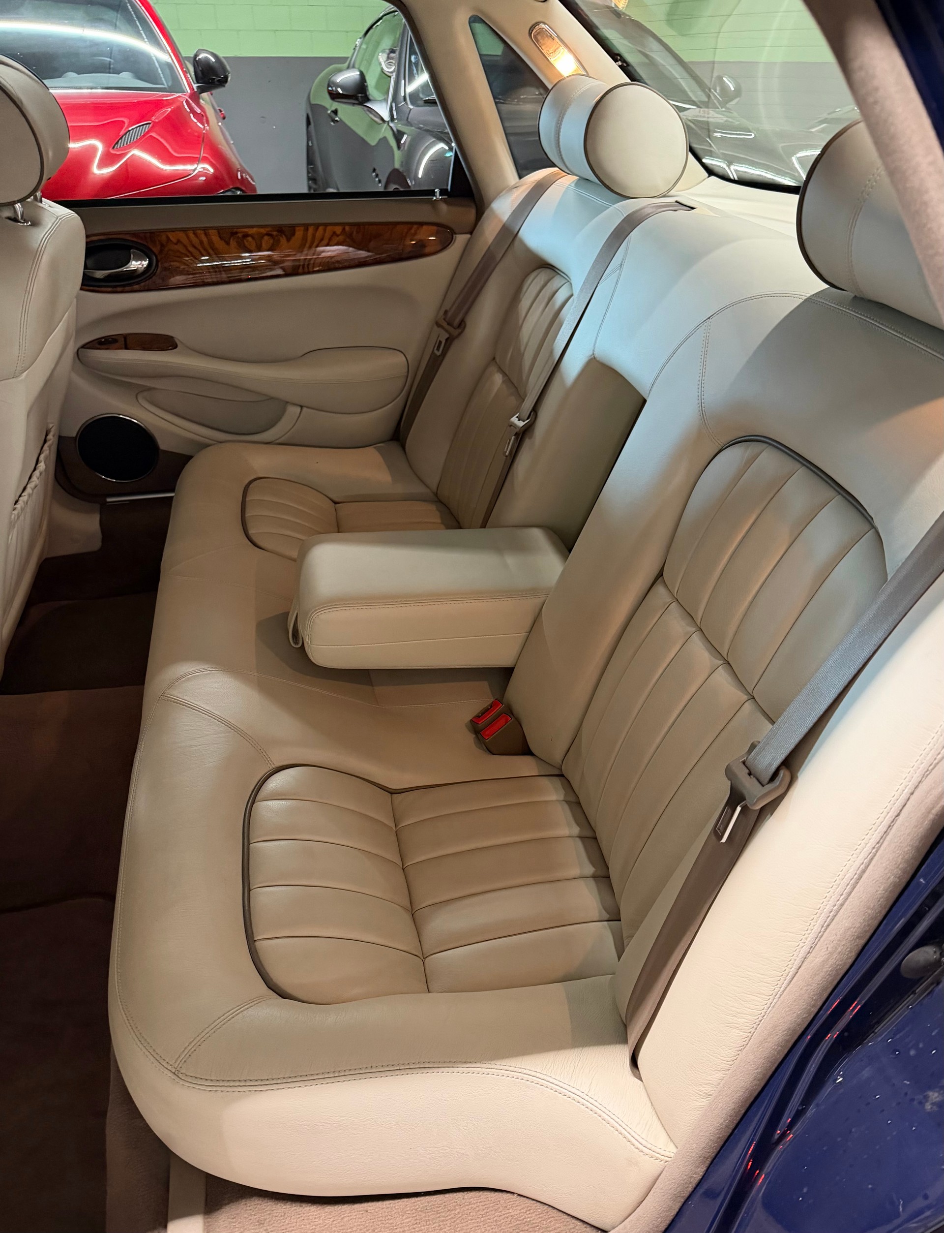 DAIMLER Jaguar XJ8 4,0 X308-image-2