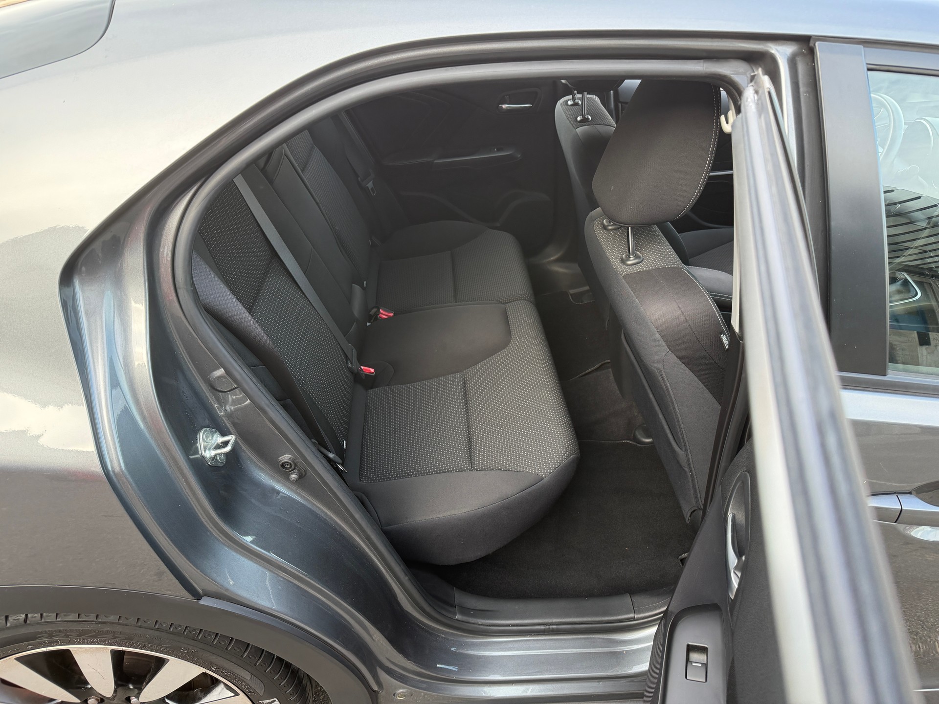 HONDA Civic 1.6 i-DTEC Elegance-image-8