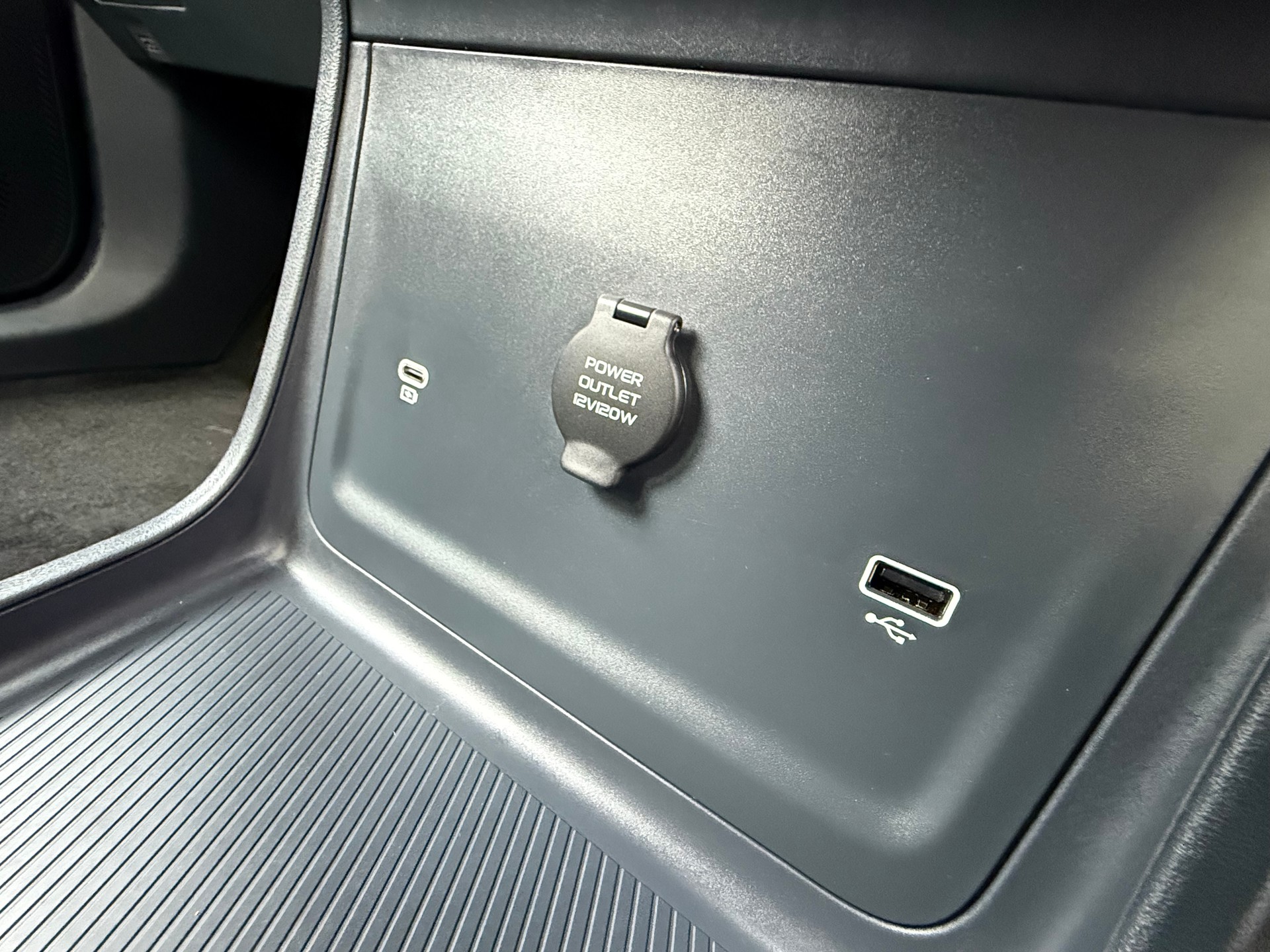 GEELY STARRAY EM-i Max+29.8 kWh volcanic grey-image-23