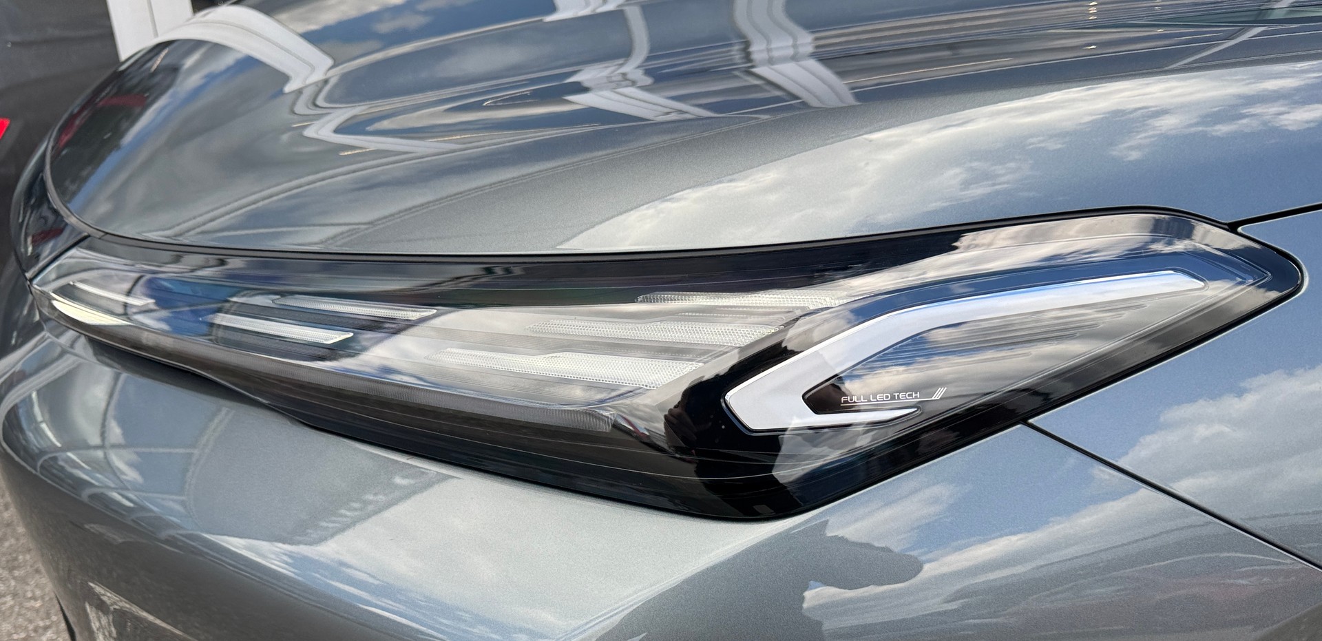 GEELY STARRAY EM-i Max+29.8 kWh volcanic grey-showroom-element-2