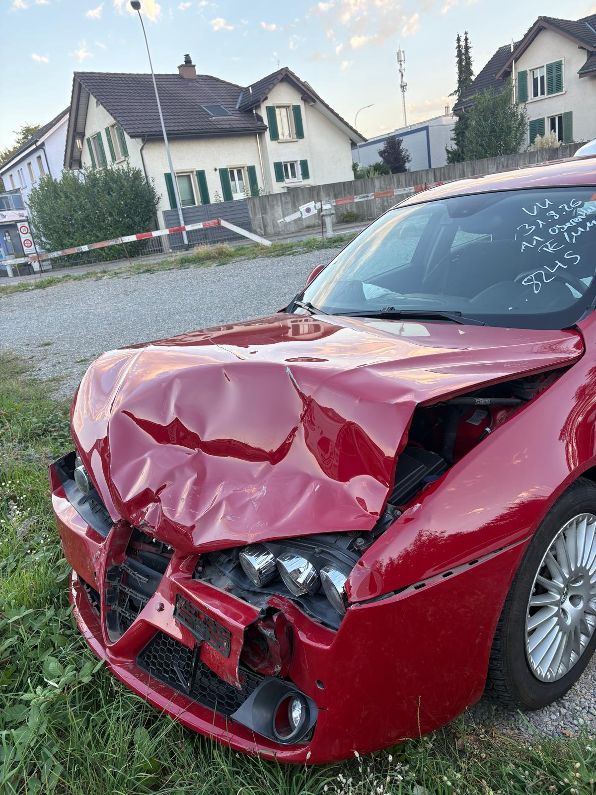 ALFA ROMEO 159 2.2 JTS-showroom-element-3