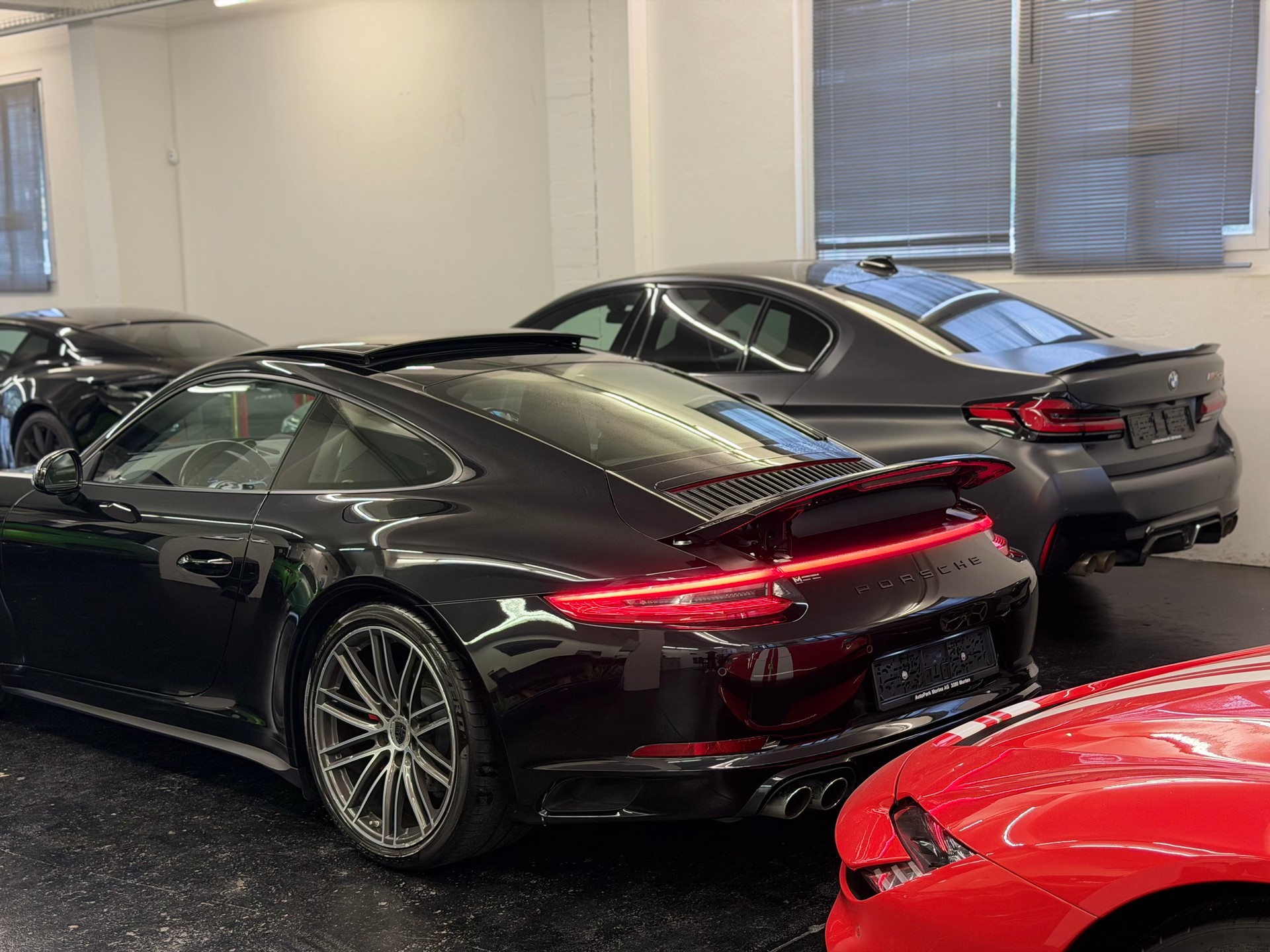 PORSCHE 911 Carrera 4S PDK-image-8