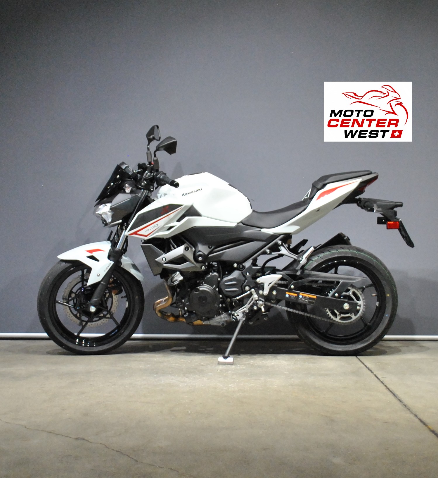 KAWASAKI Z 400-image-2
