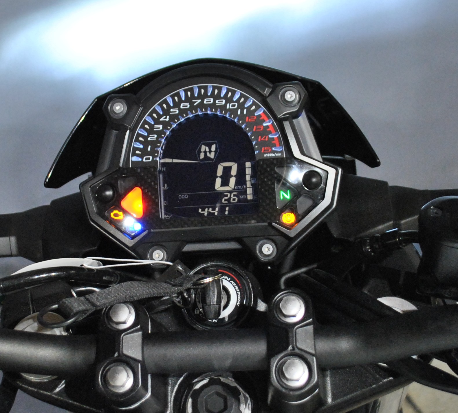 KAWASAKI Z 400-image-5