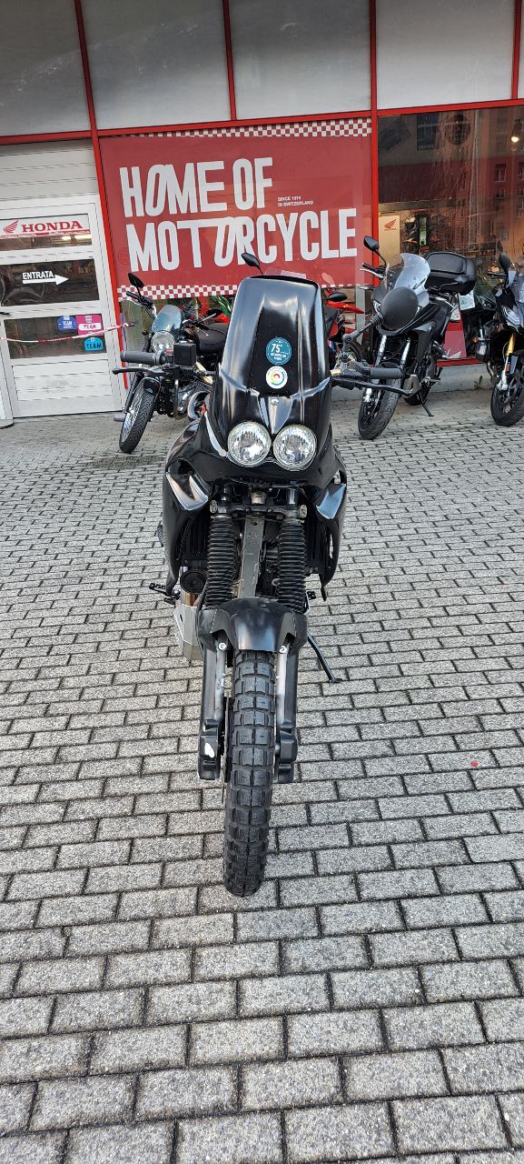 HONDA XRV 750 Africa Twin-image-1