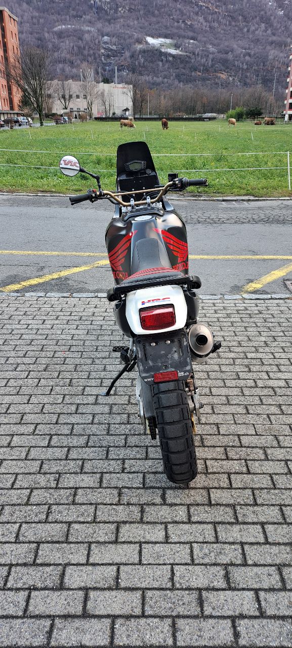 HONDA XRV 750 Africa Twin-image-3