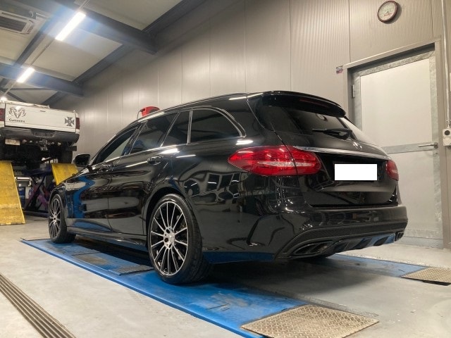 MERCEDES-BENZ C 43 AMG 4Matic 9G-Tronic-image-7