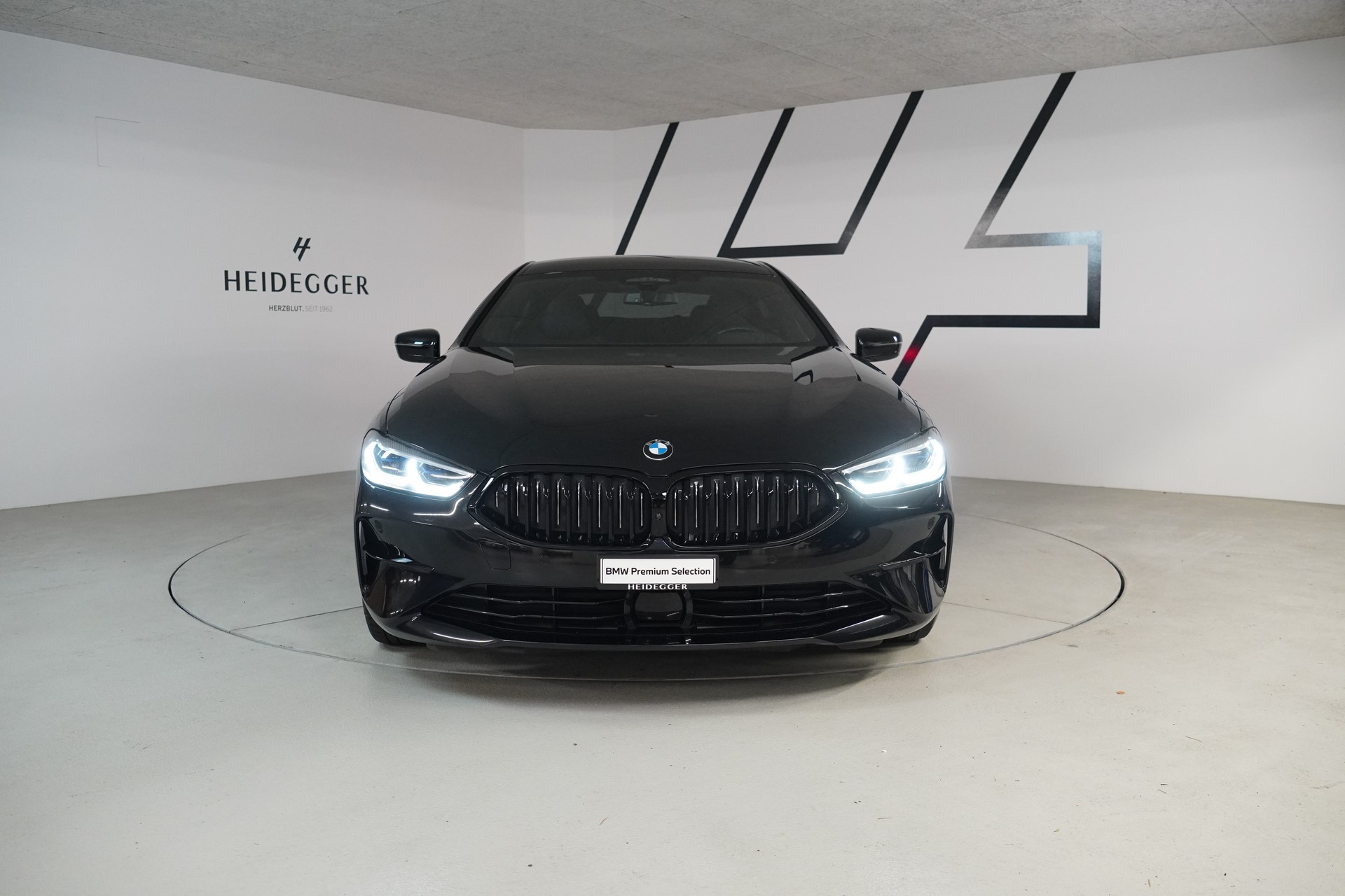 BMW 840d xDrive 48V Steptronic-showroom-element-1