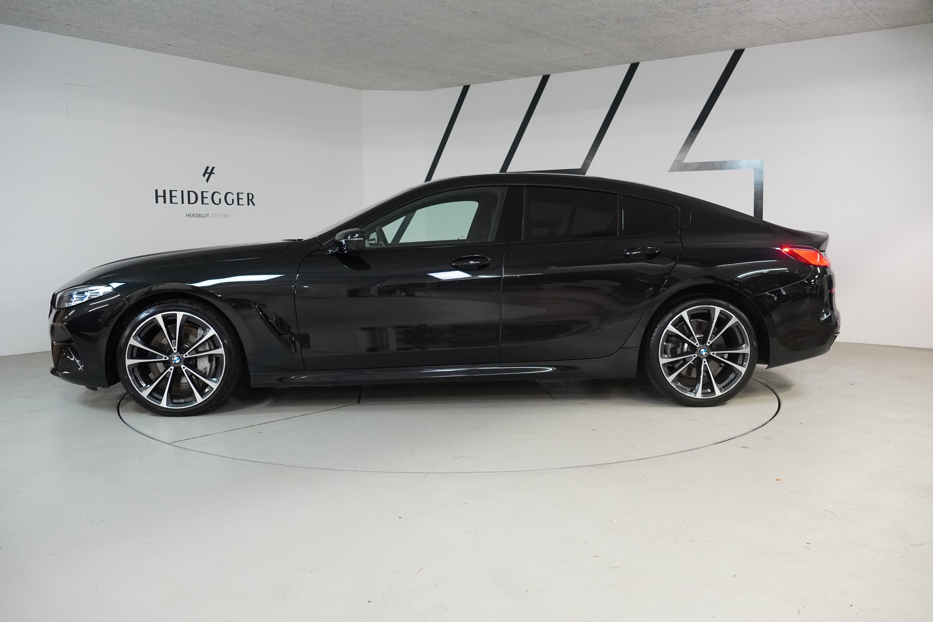 BMW 840d xDrive 48V Steptronic-showroom-element-3